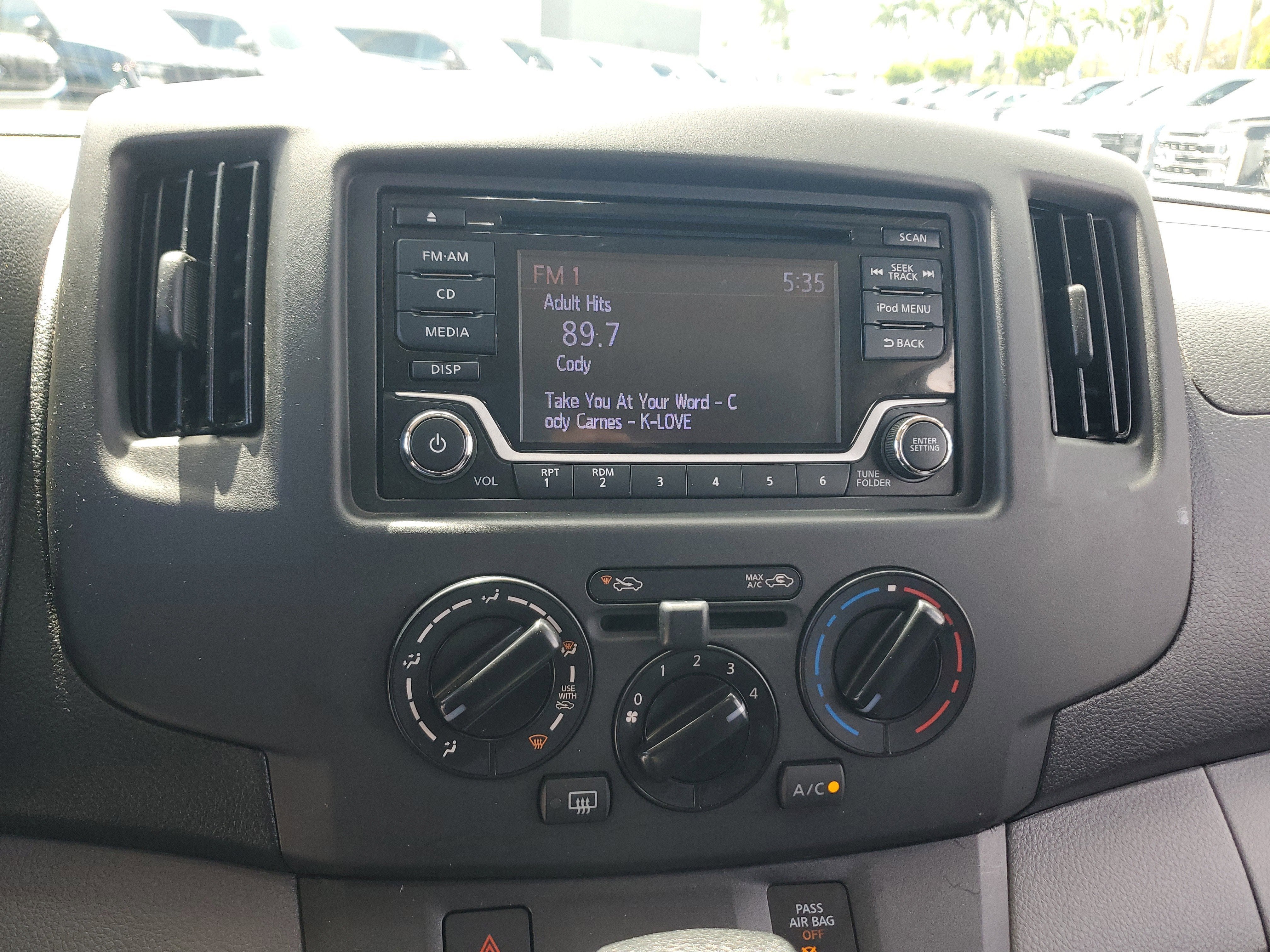 2018 Nissan NV200 Compact Cargo S
