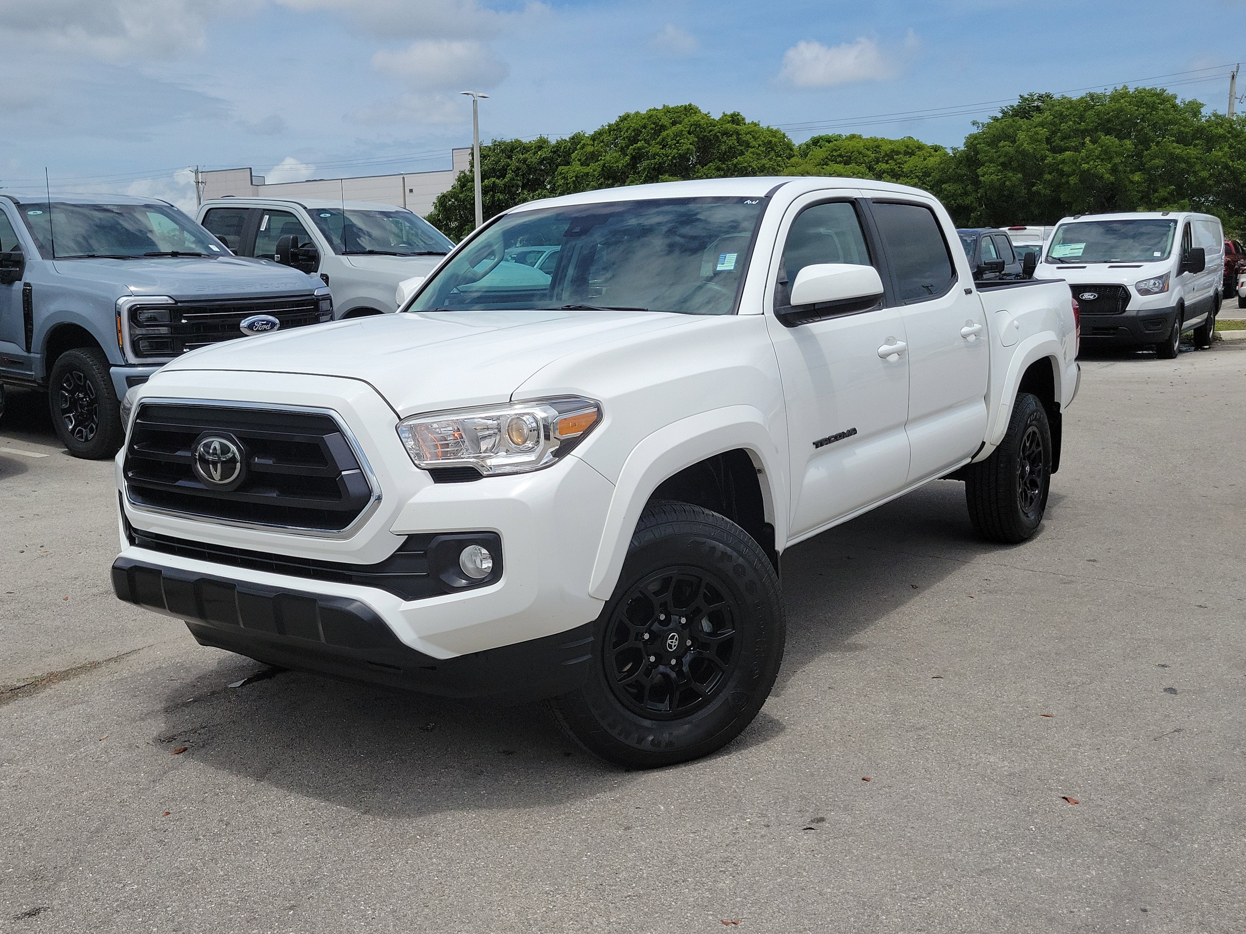 2020 Toyota Tacoma 2WD SR5