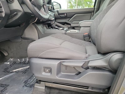 2025 Toyota Tacoma 4WD SR5 4WD