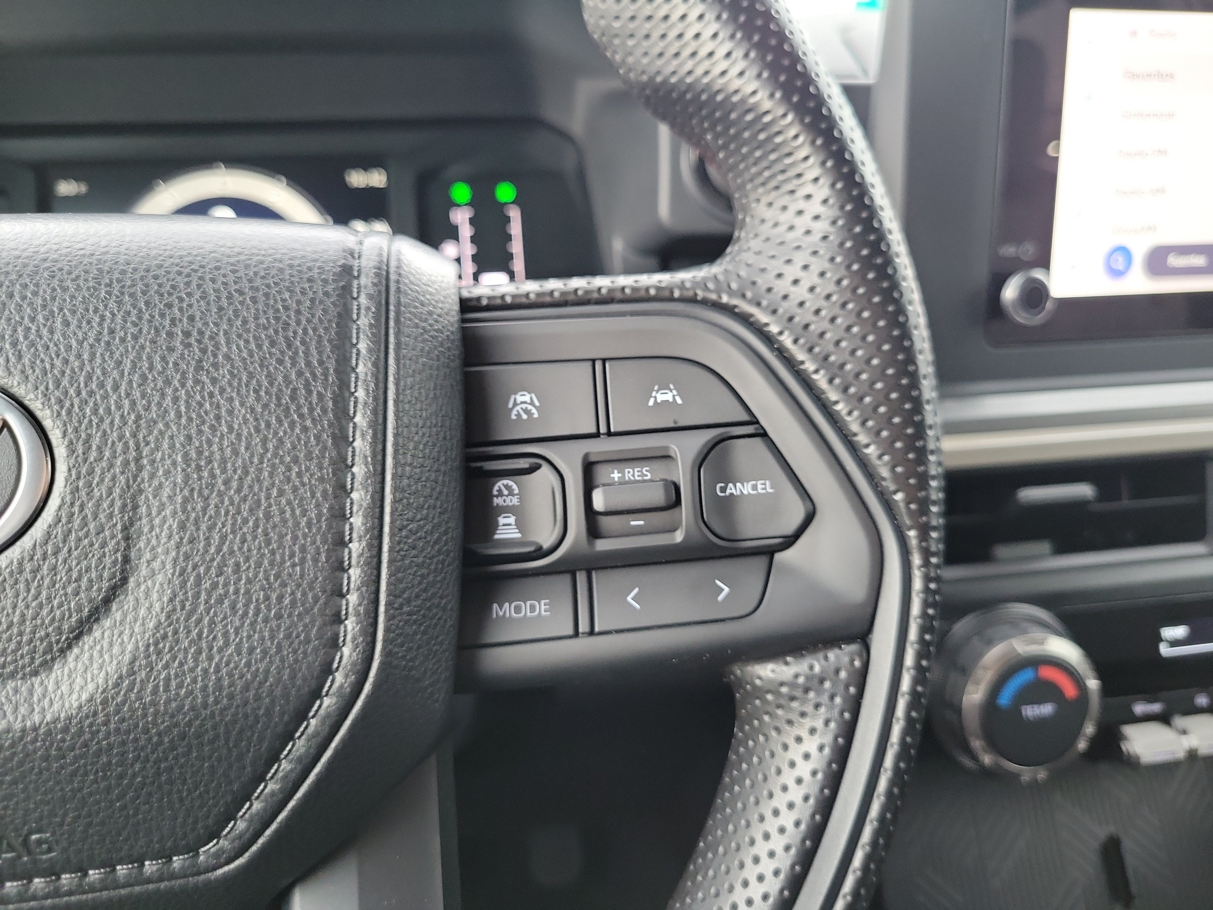2025 Toyota Tacoma 4WD SR5 4WD