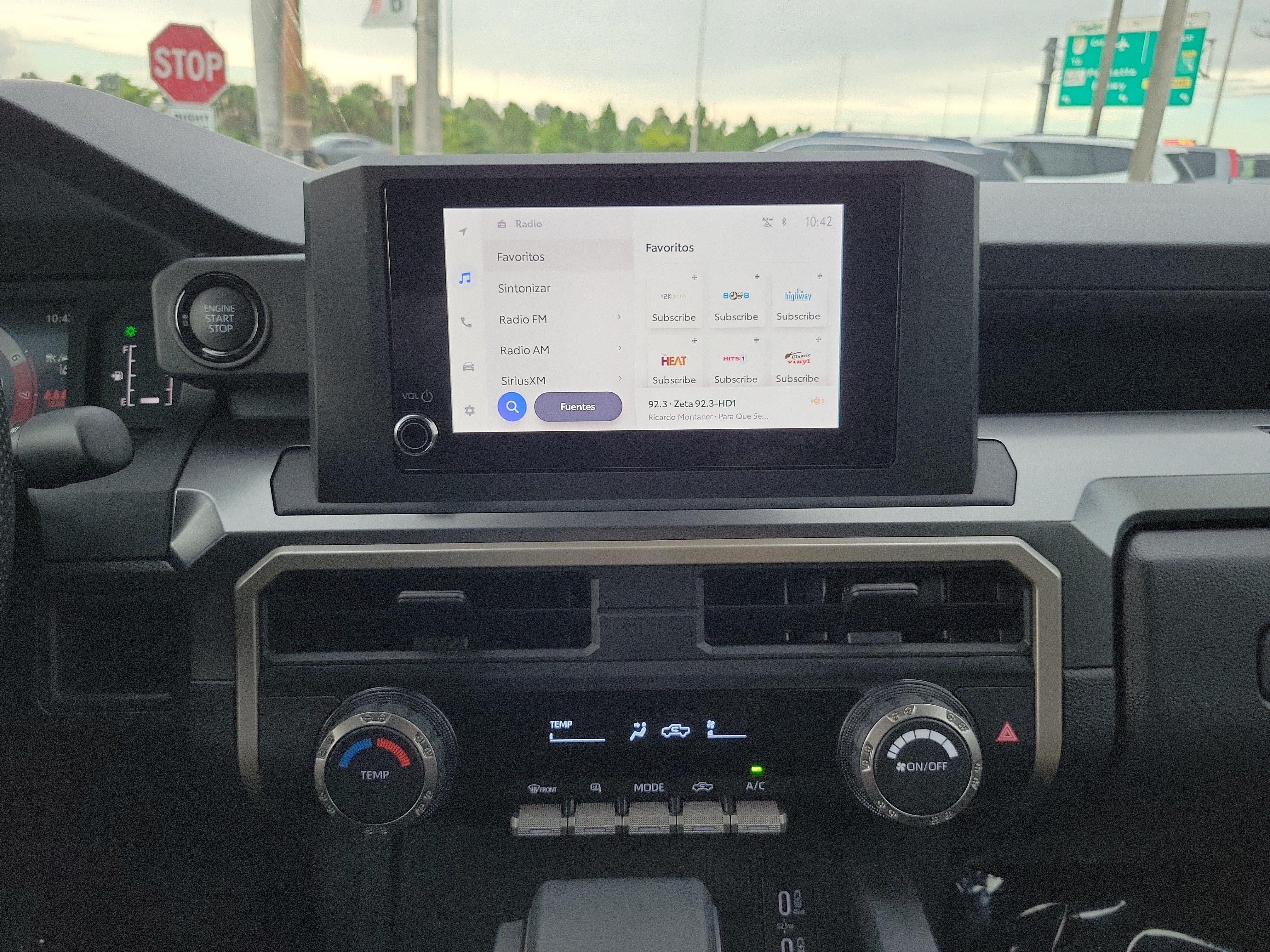 2025 Toyota Tacoma 4WD SR5 4WD
