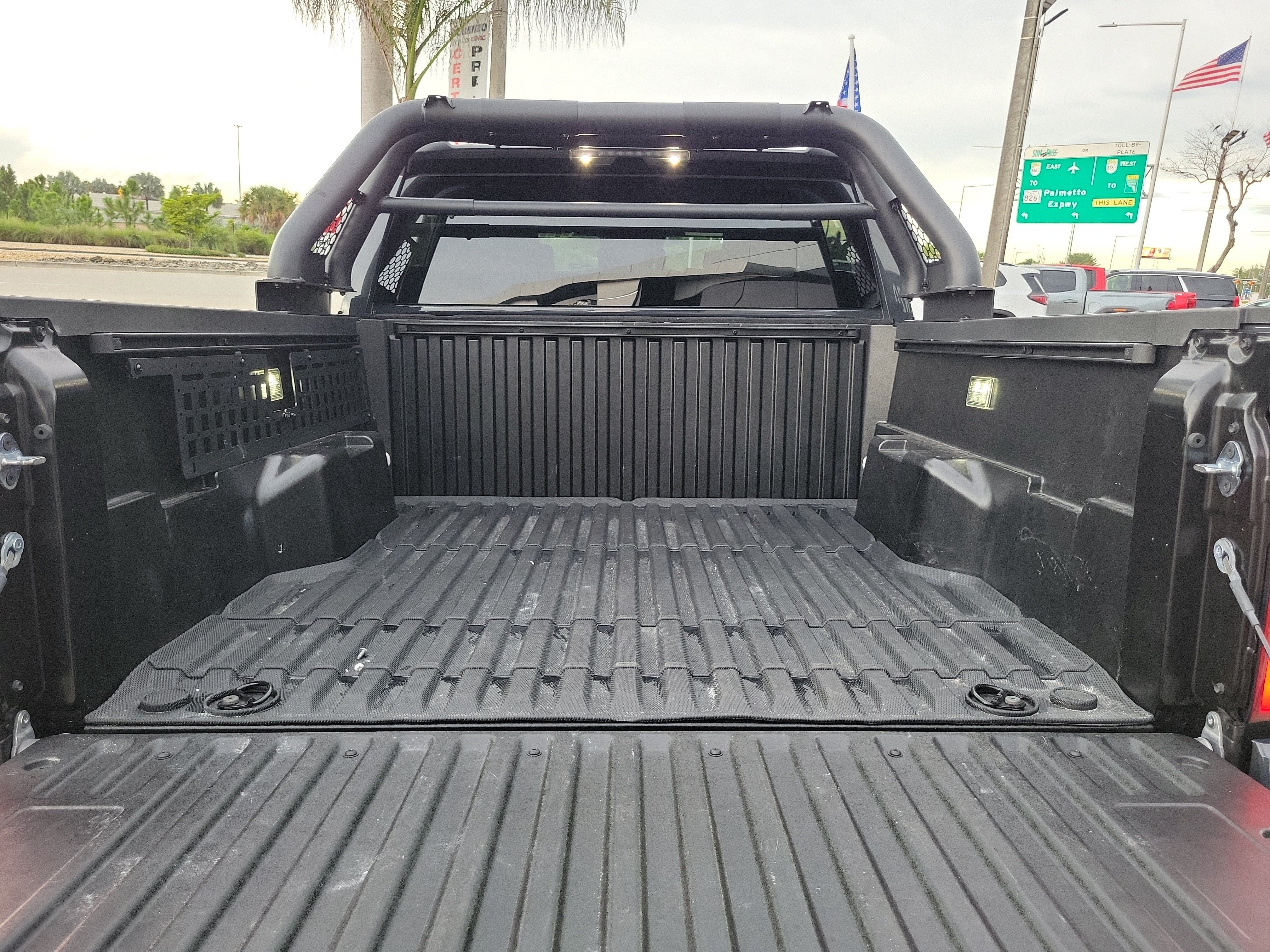2025 Toyota Tacoma 4WD SR5 4WD