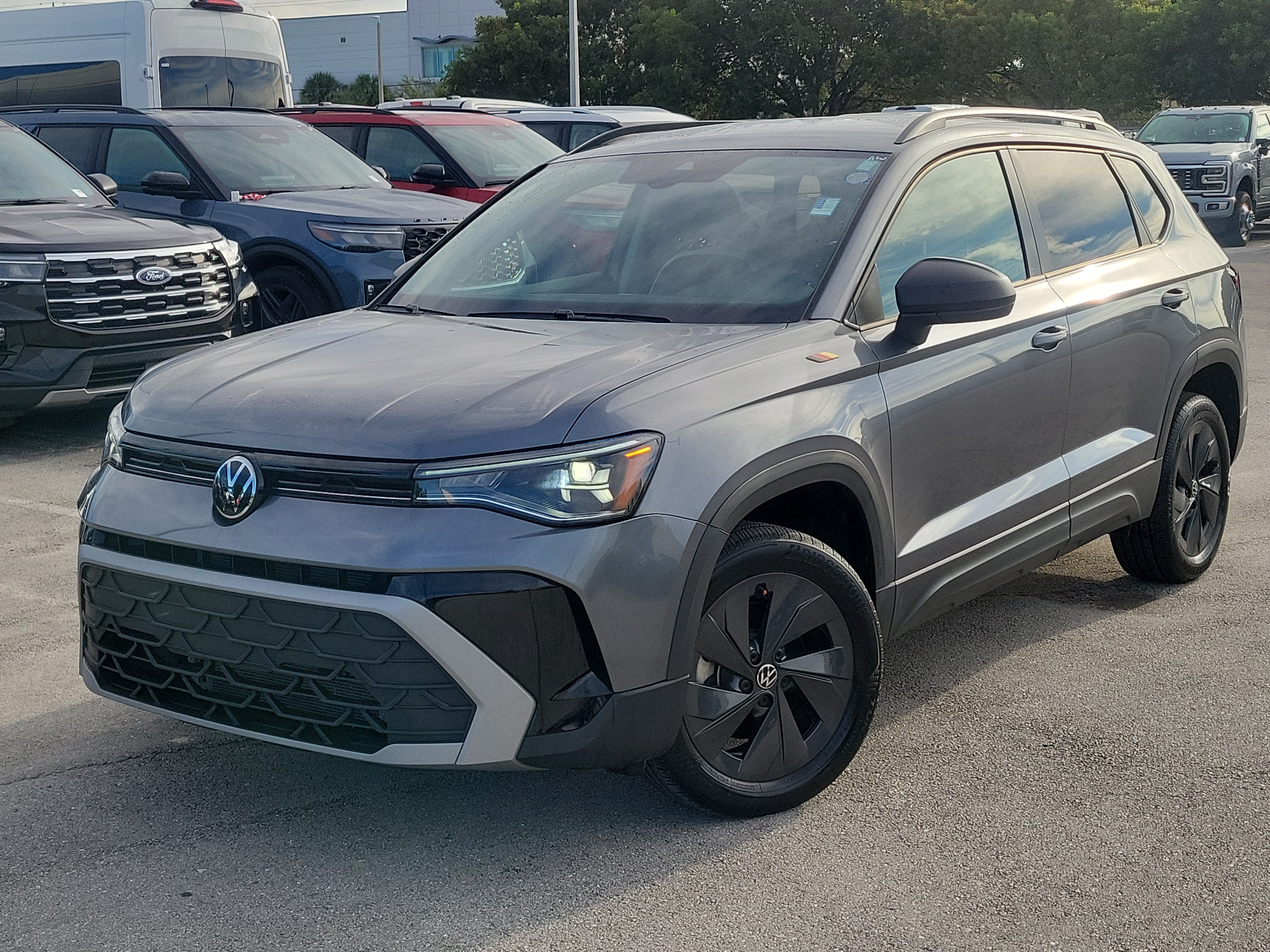 2025 Volkswagen Taos S