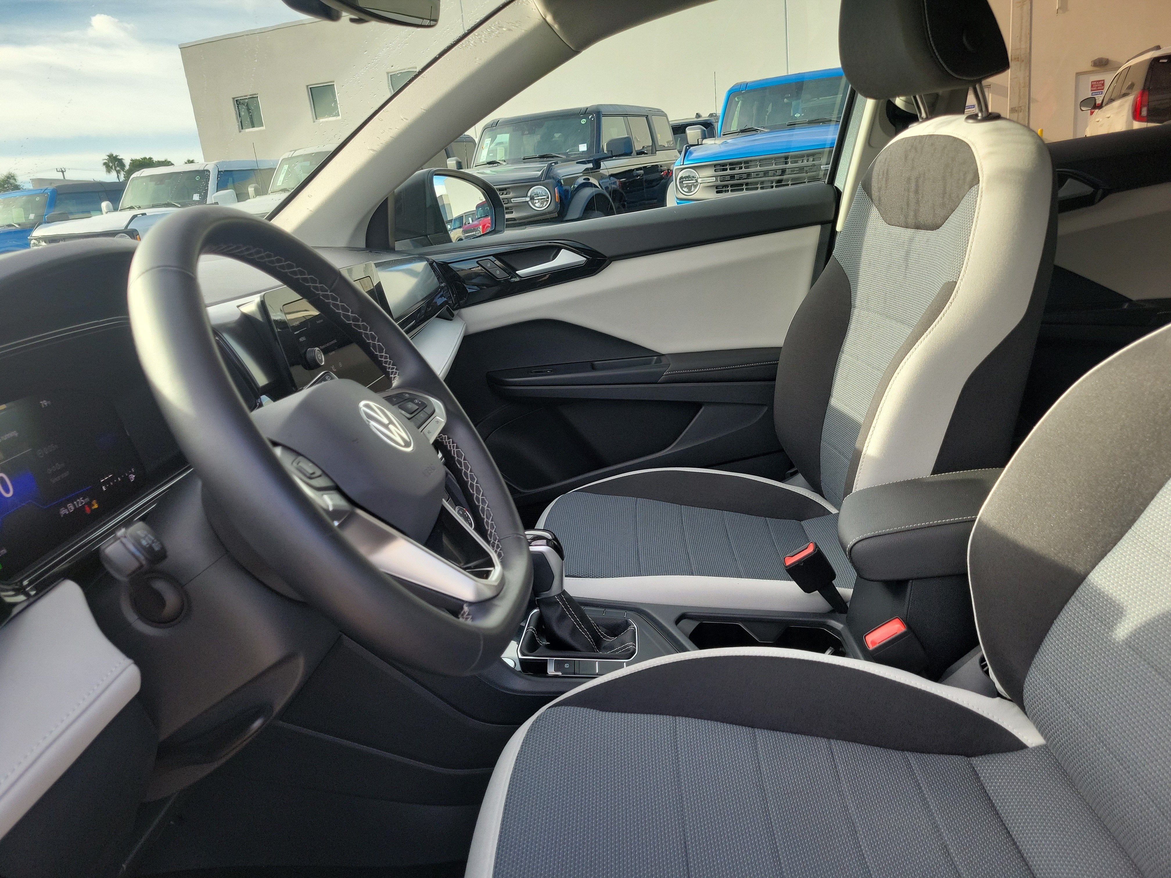 2025 Volkswagen Taos S
