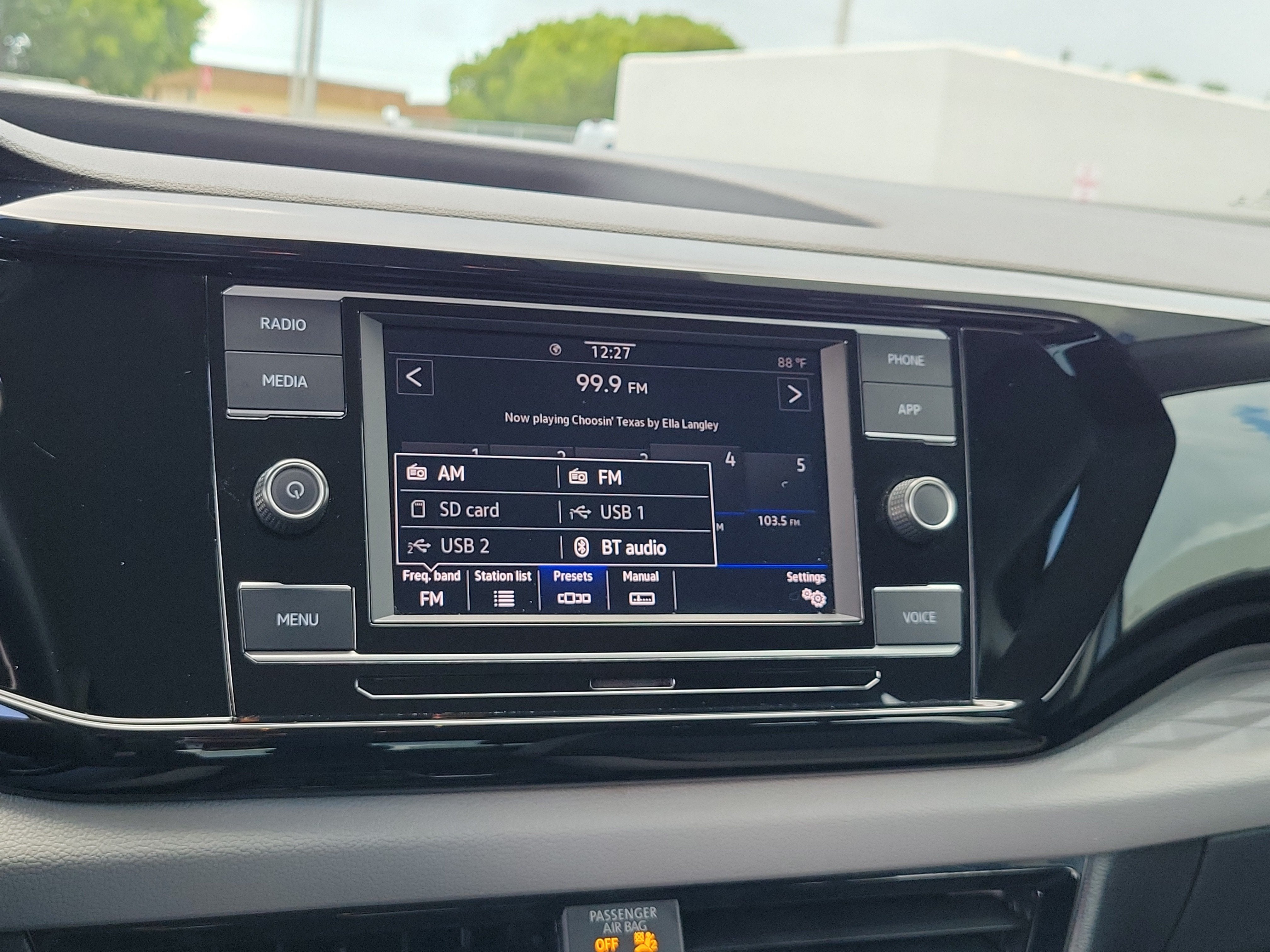 2023 Volkswagen Taos S