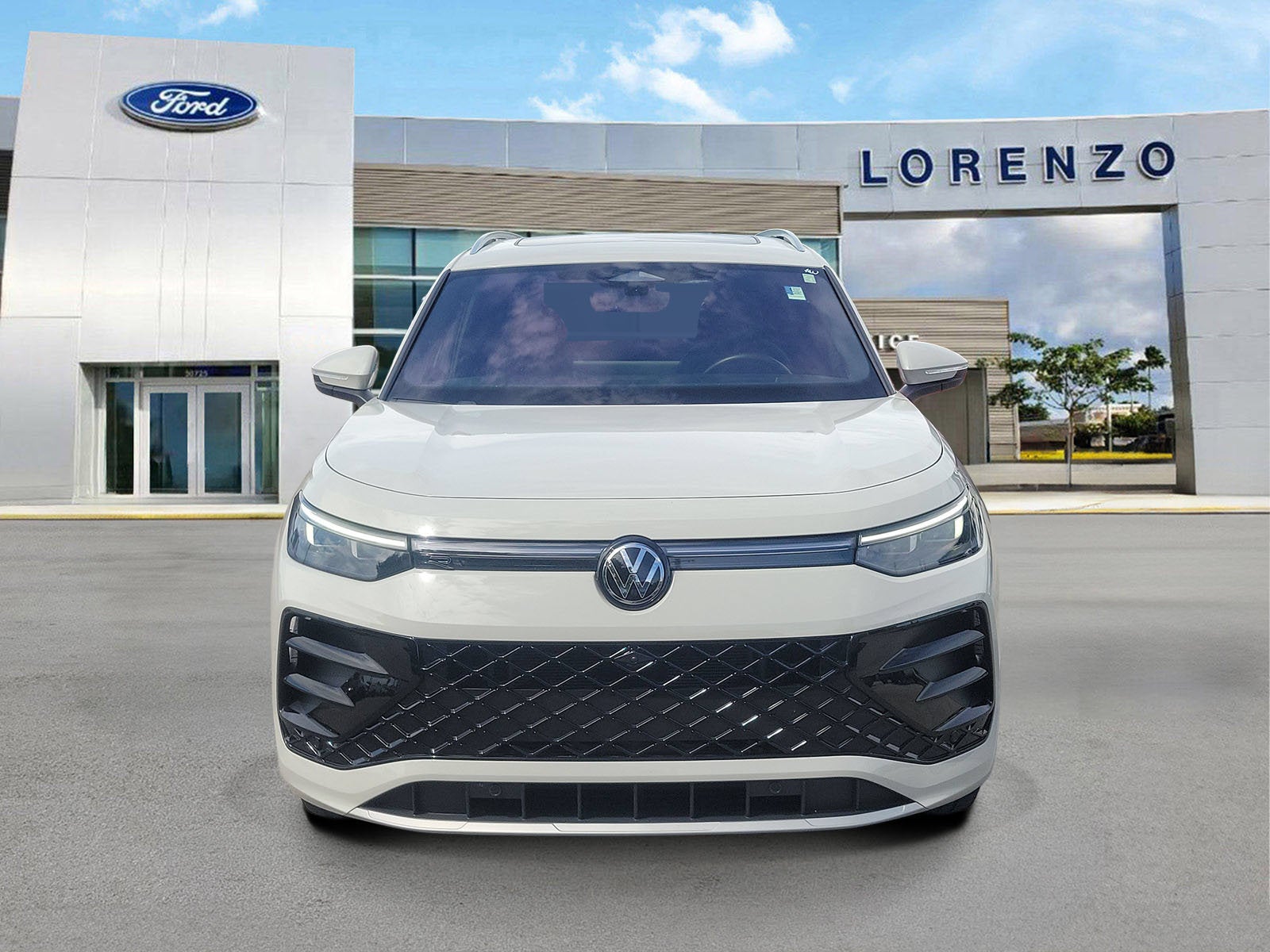 2025 Volkswagen Tiguan SEL R-Line