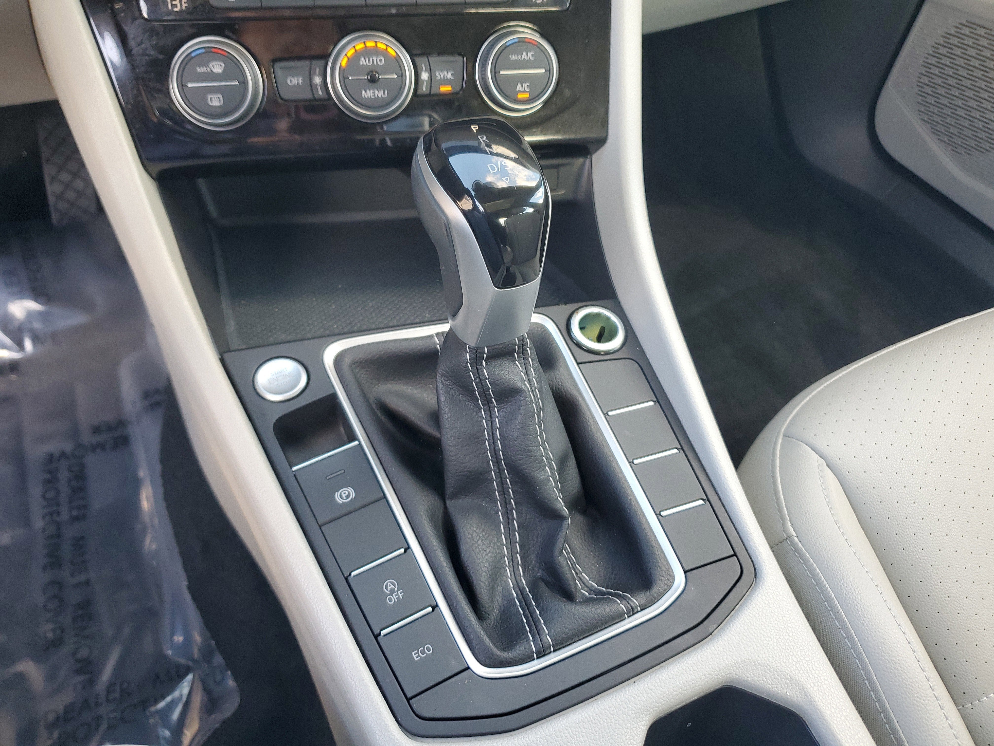 2023 Volkswagen Jetta SE