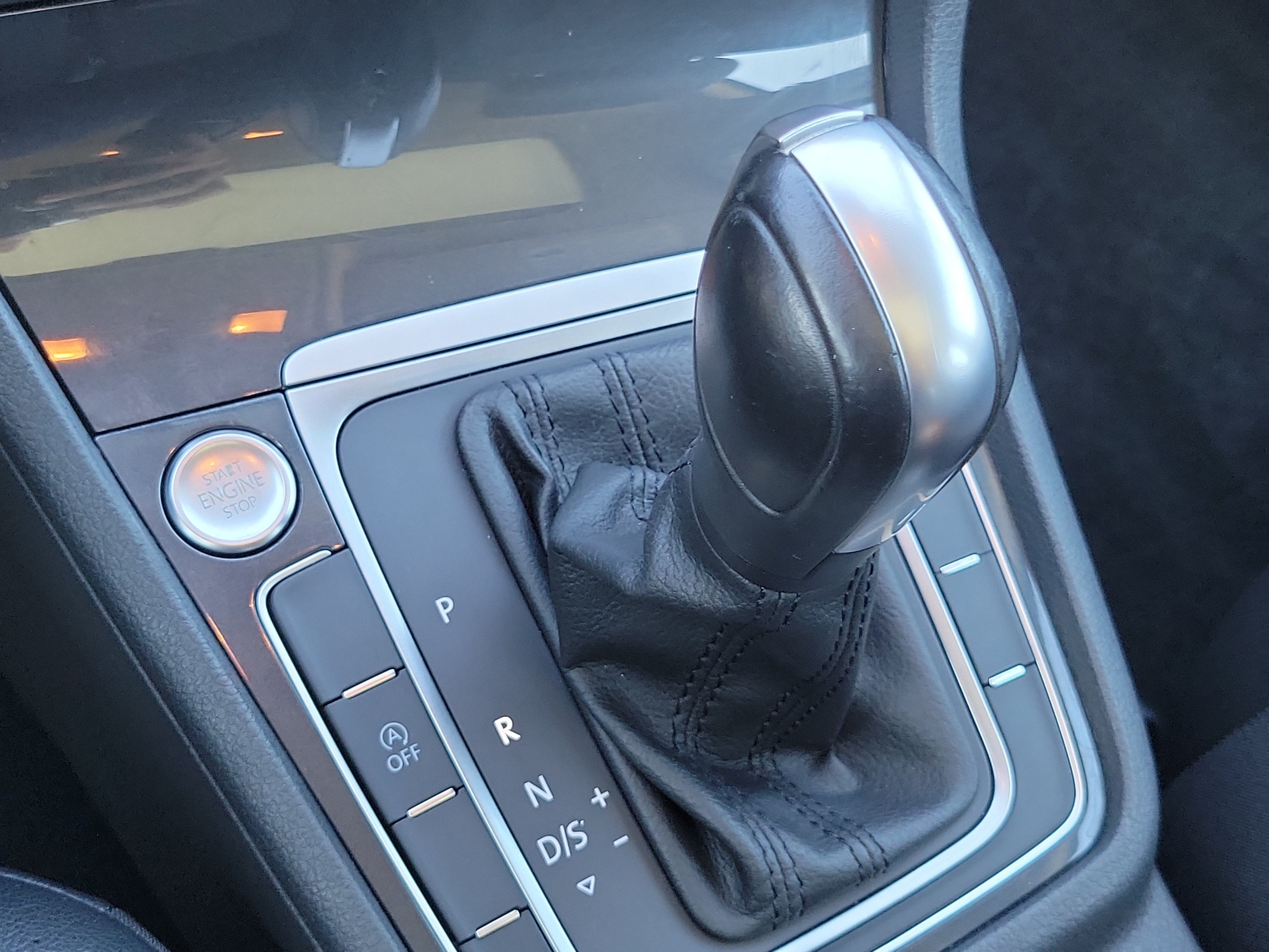 2020 Volkswagen Golf TSI