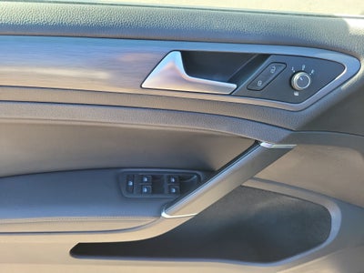 2020 Volkswagen Golf TSI