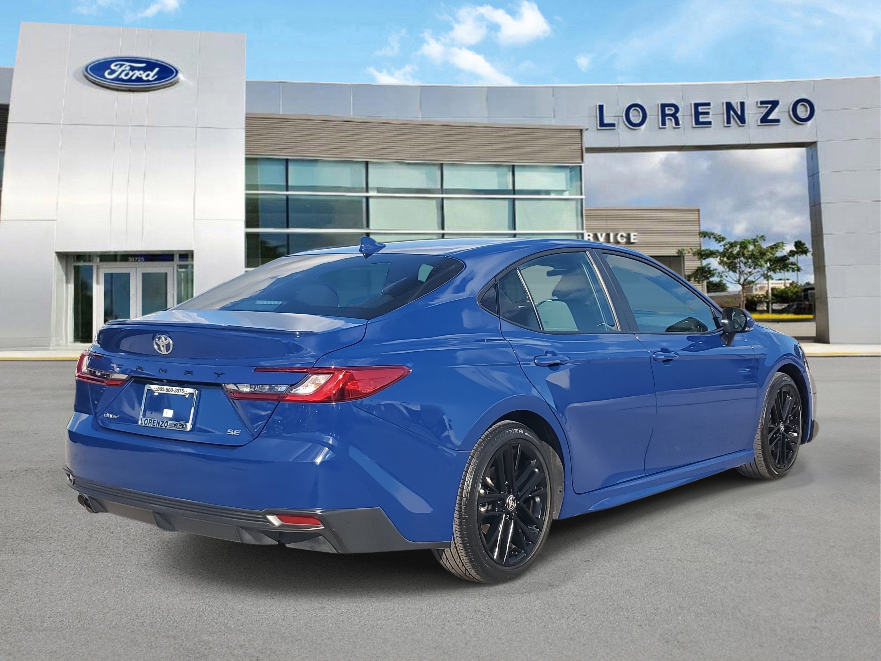 2025 Toyota Camry SE