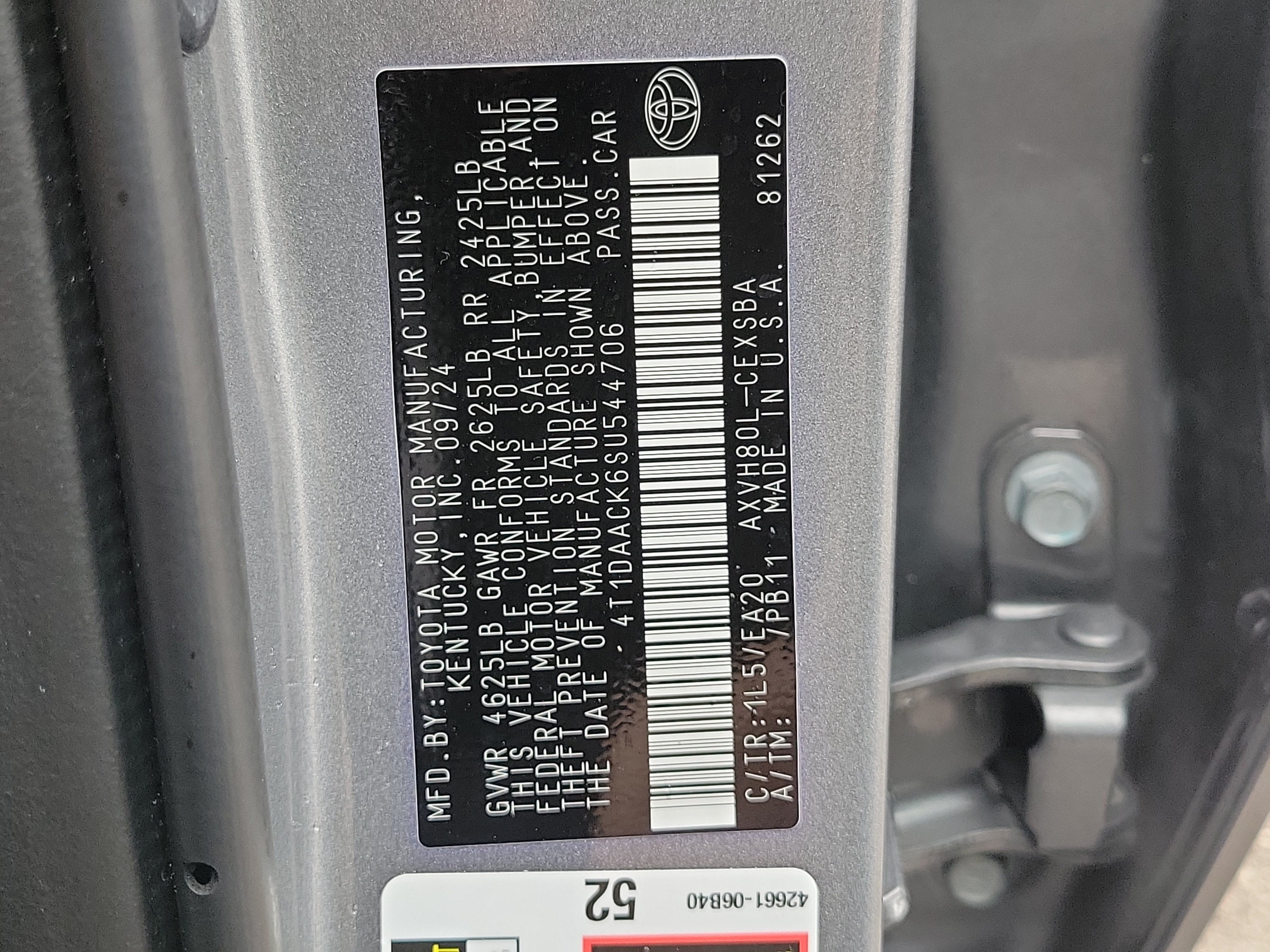 2025 Toyota Camry SE