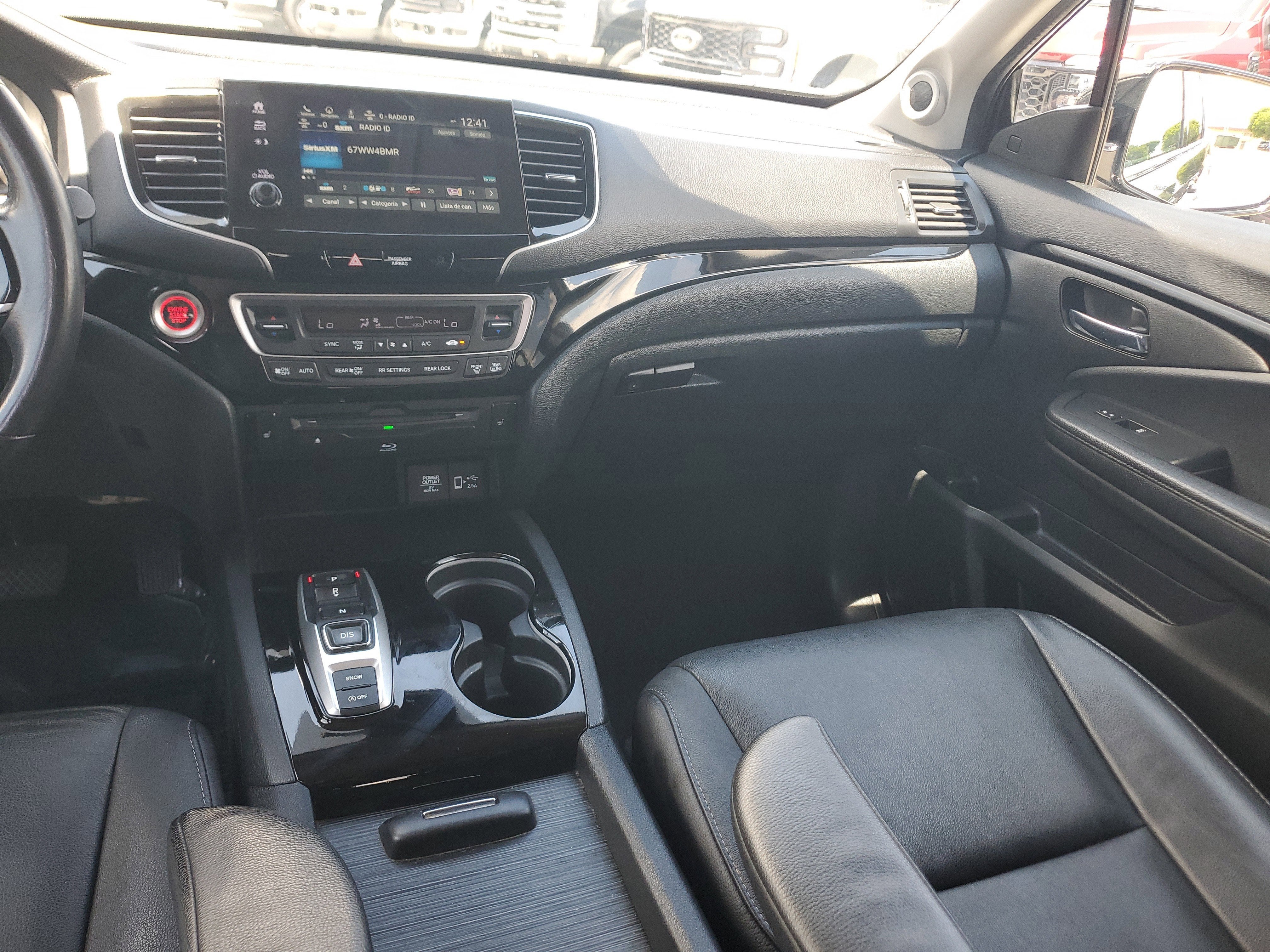 2022 Honda Pilot Touring 7-Passenger