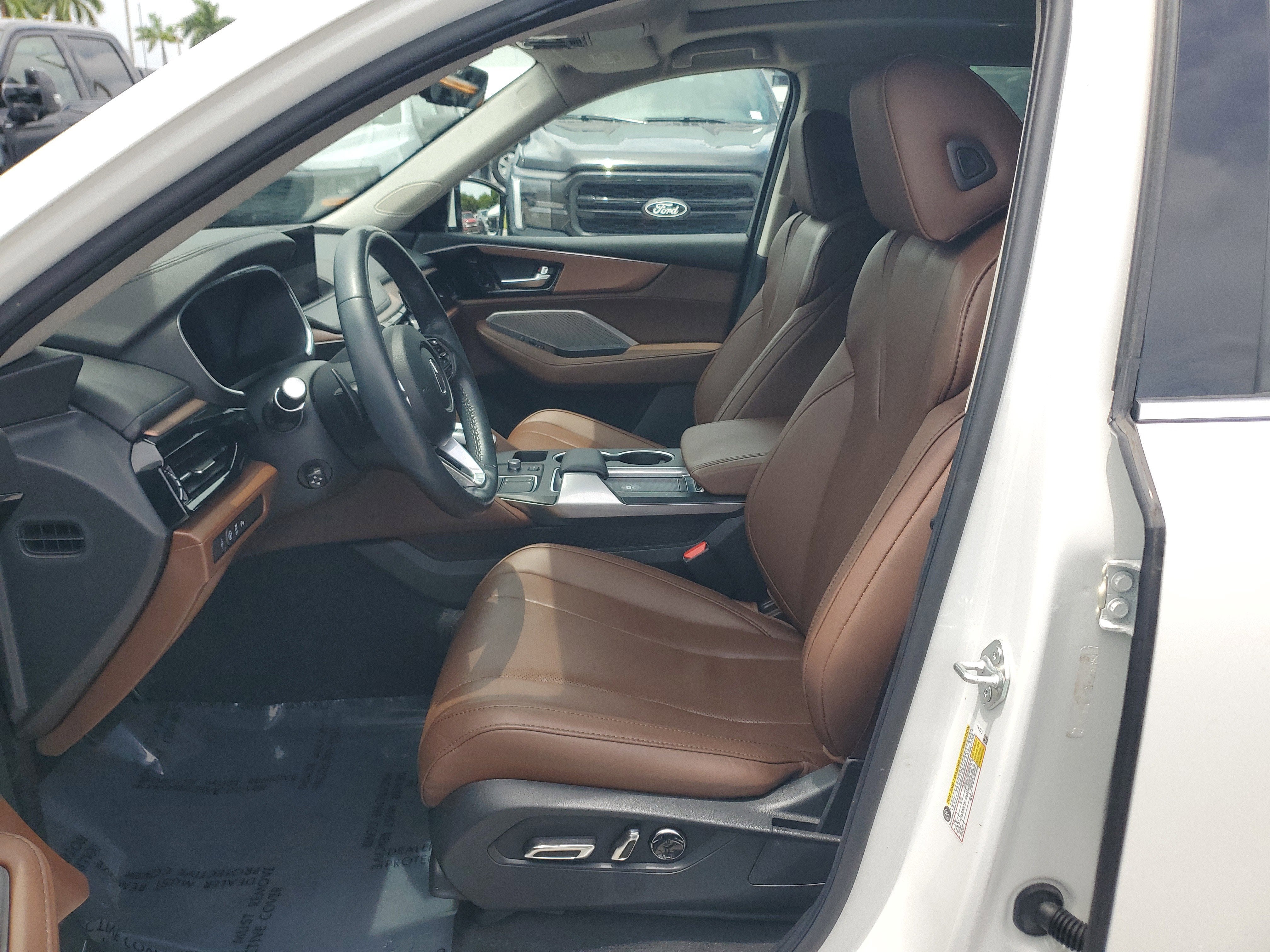 2023 Acura MDX w/Technology Package