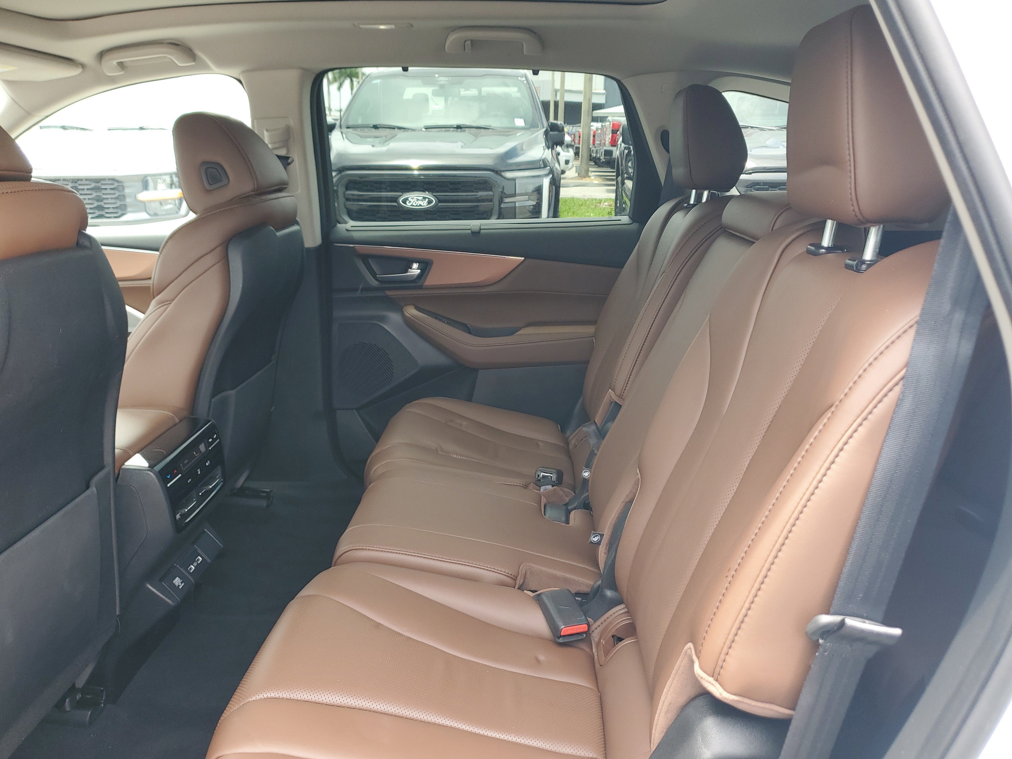 2023 Acura MDX w/Technology Package