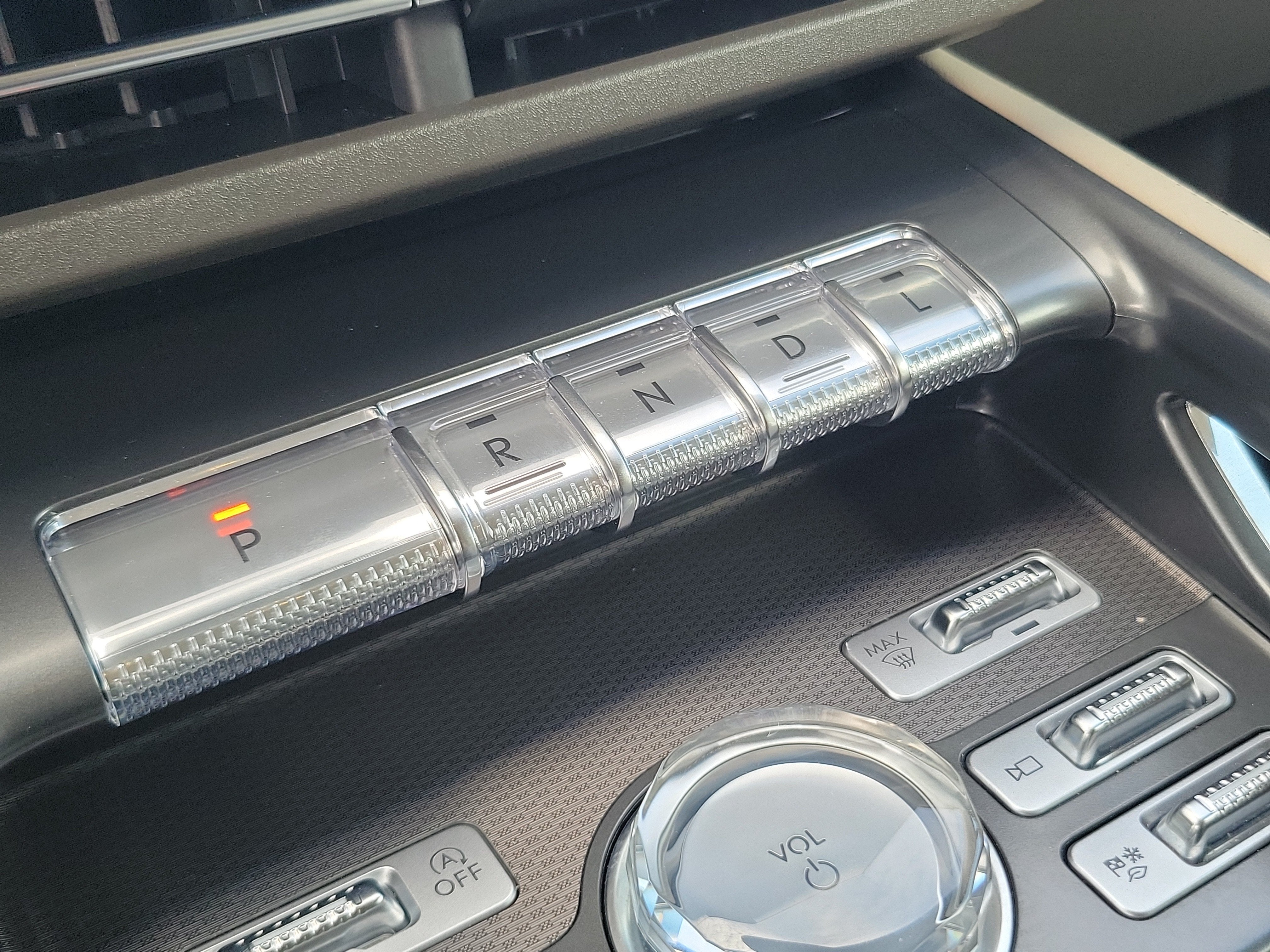 2024 Lincoln Nautilus Premiere 4WD