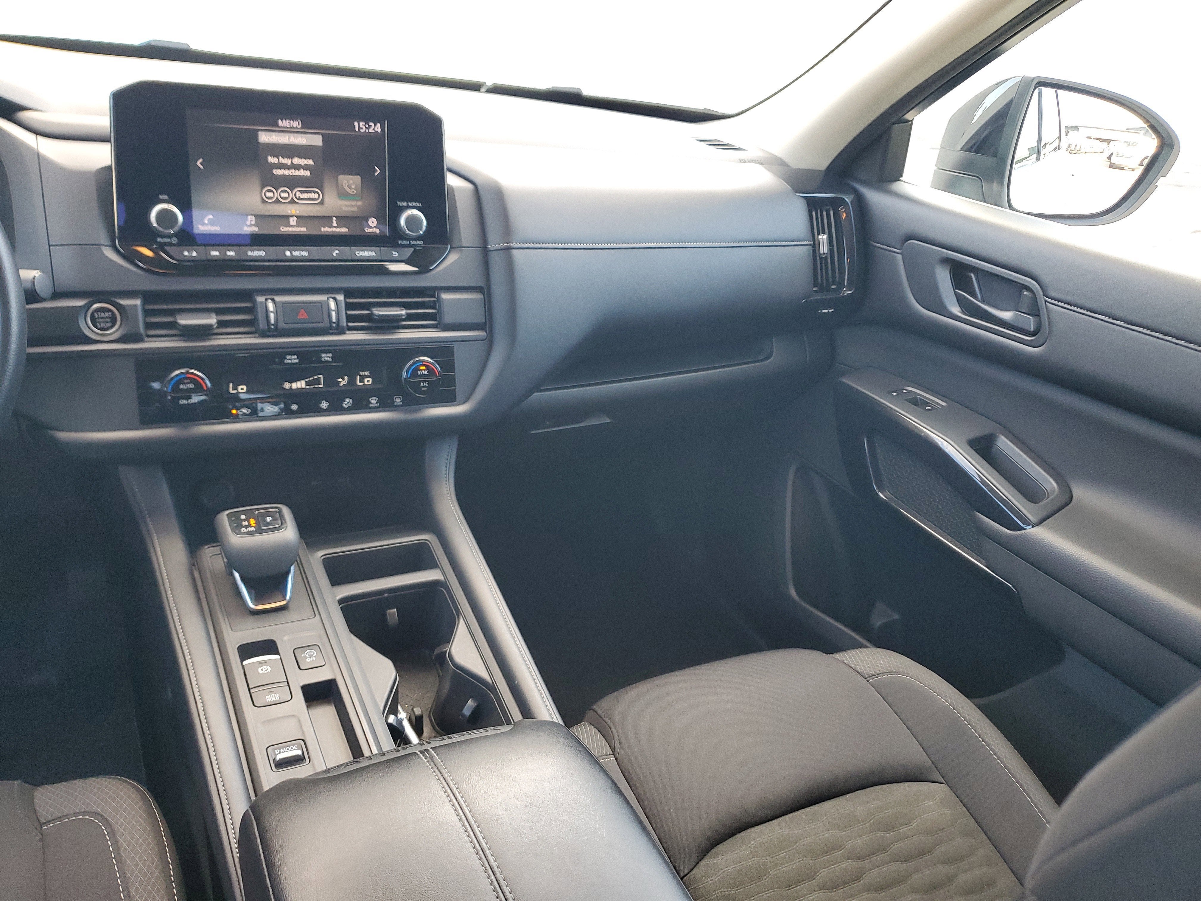 2024 Nissan Pathfinder S