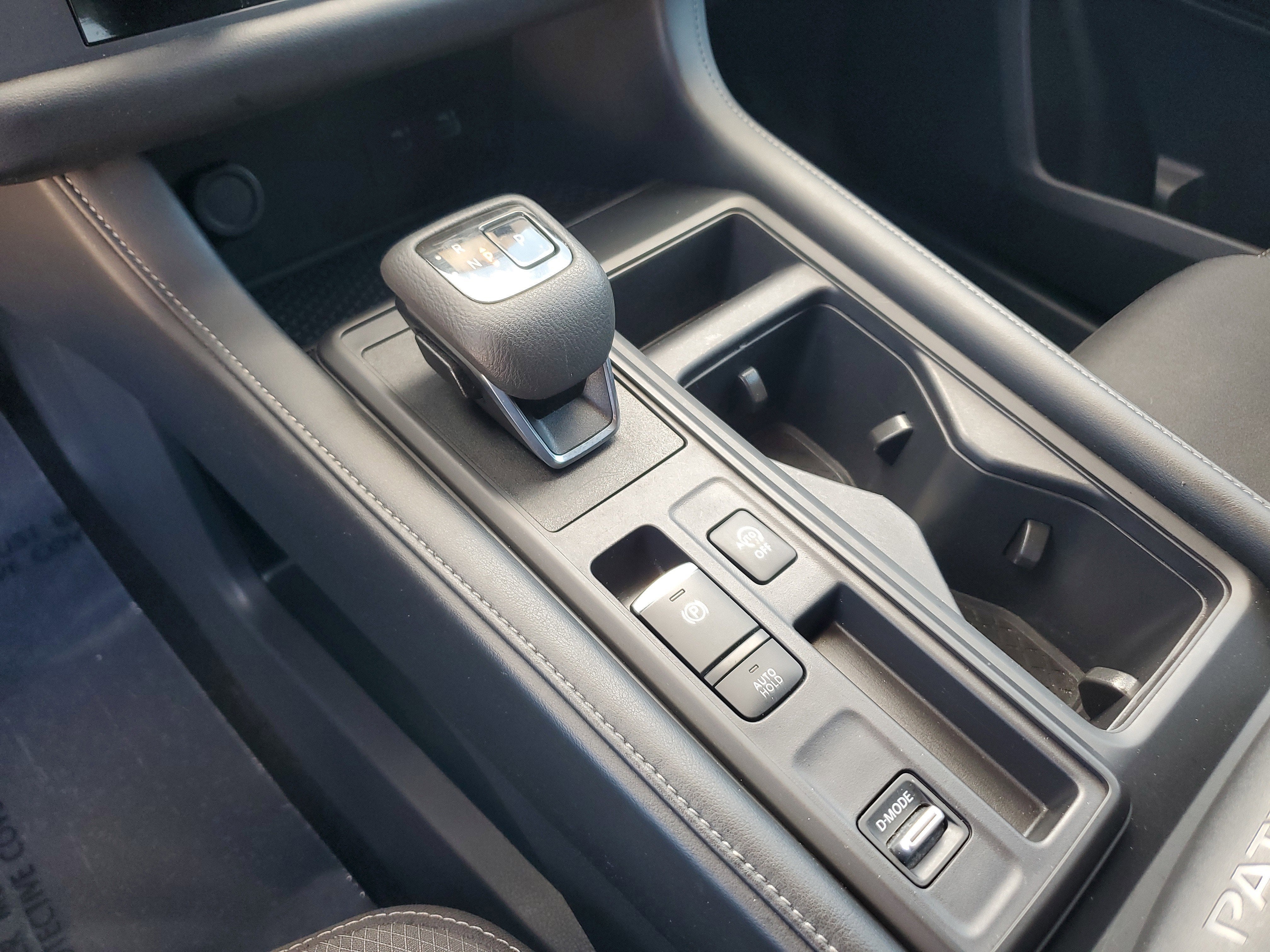 2024 Nissan Pathfinder S