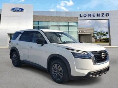 2024 Nissan Pathfinder S