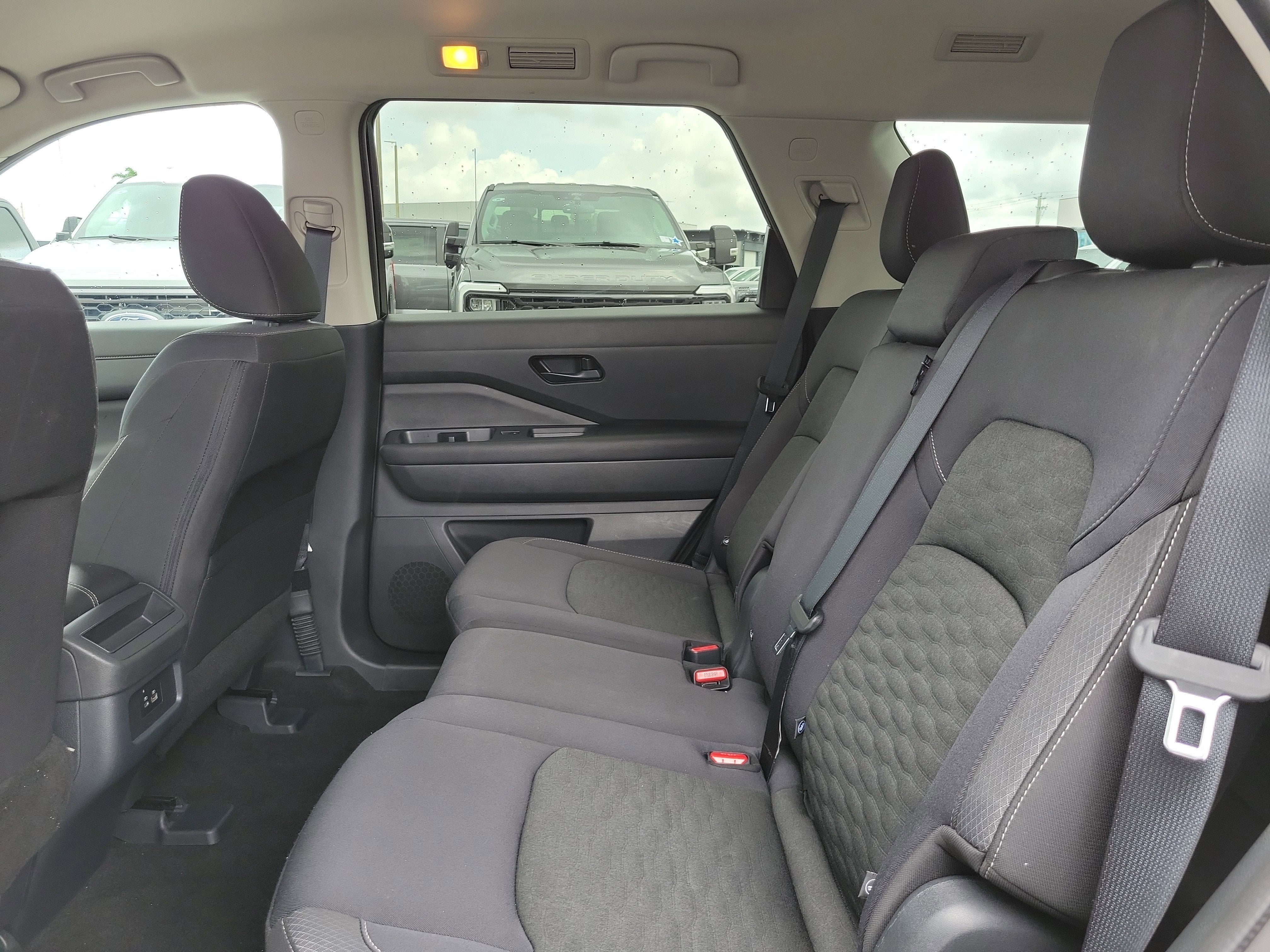 2024 Nissan Pathfinder S