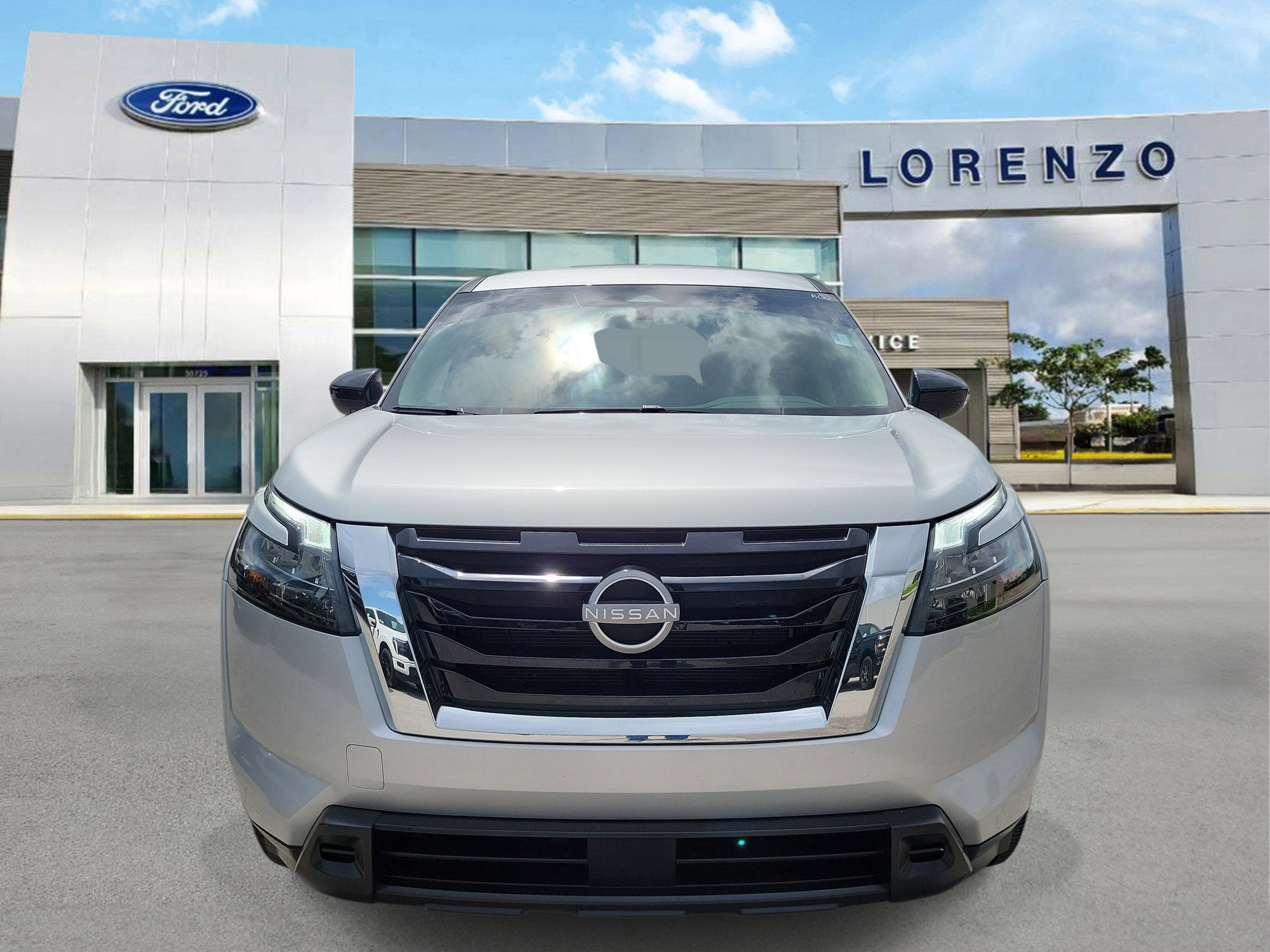 2024 Nissan Pathfinder S