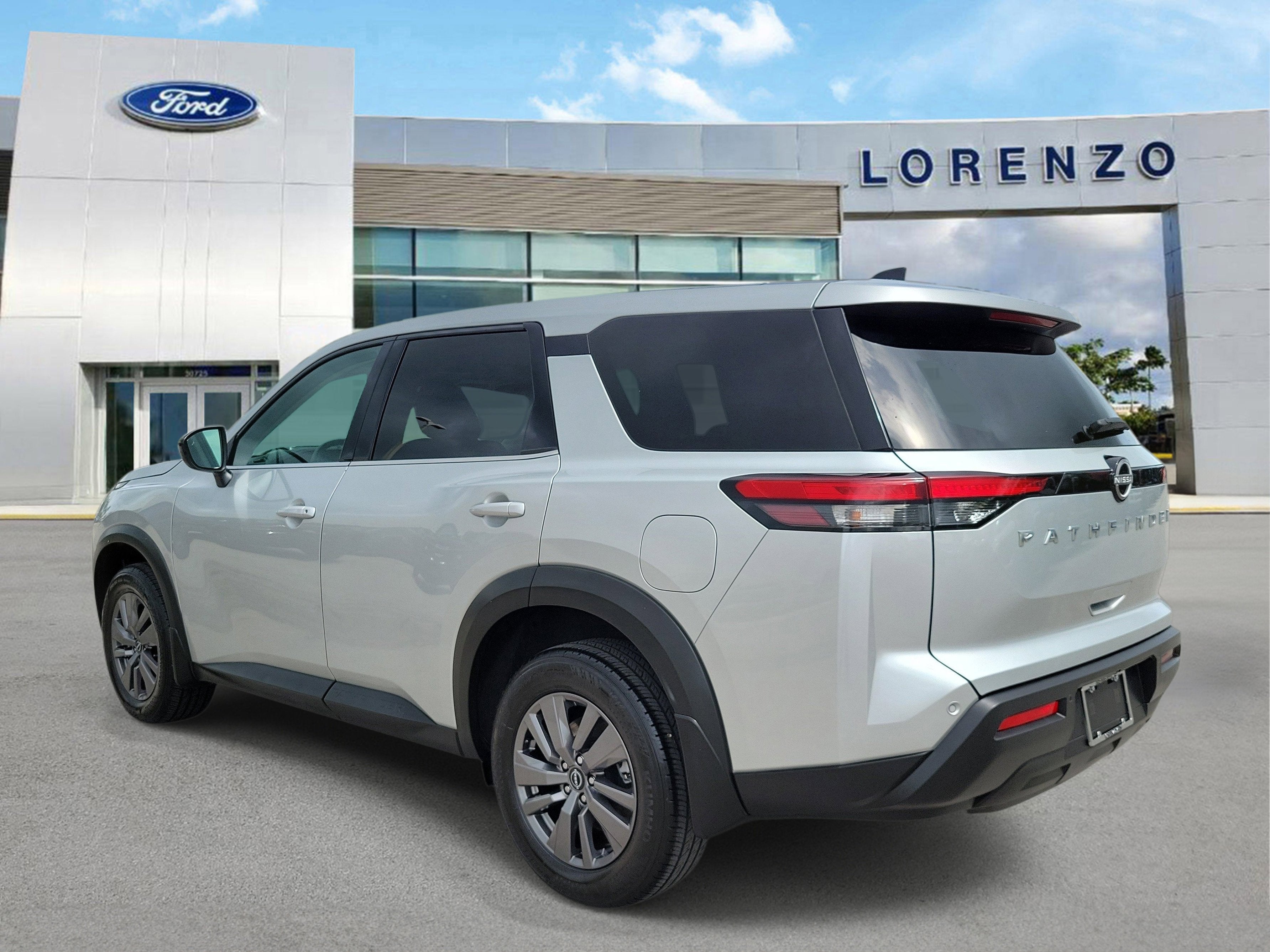 2024 Nissan Pathfinder S