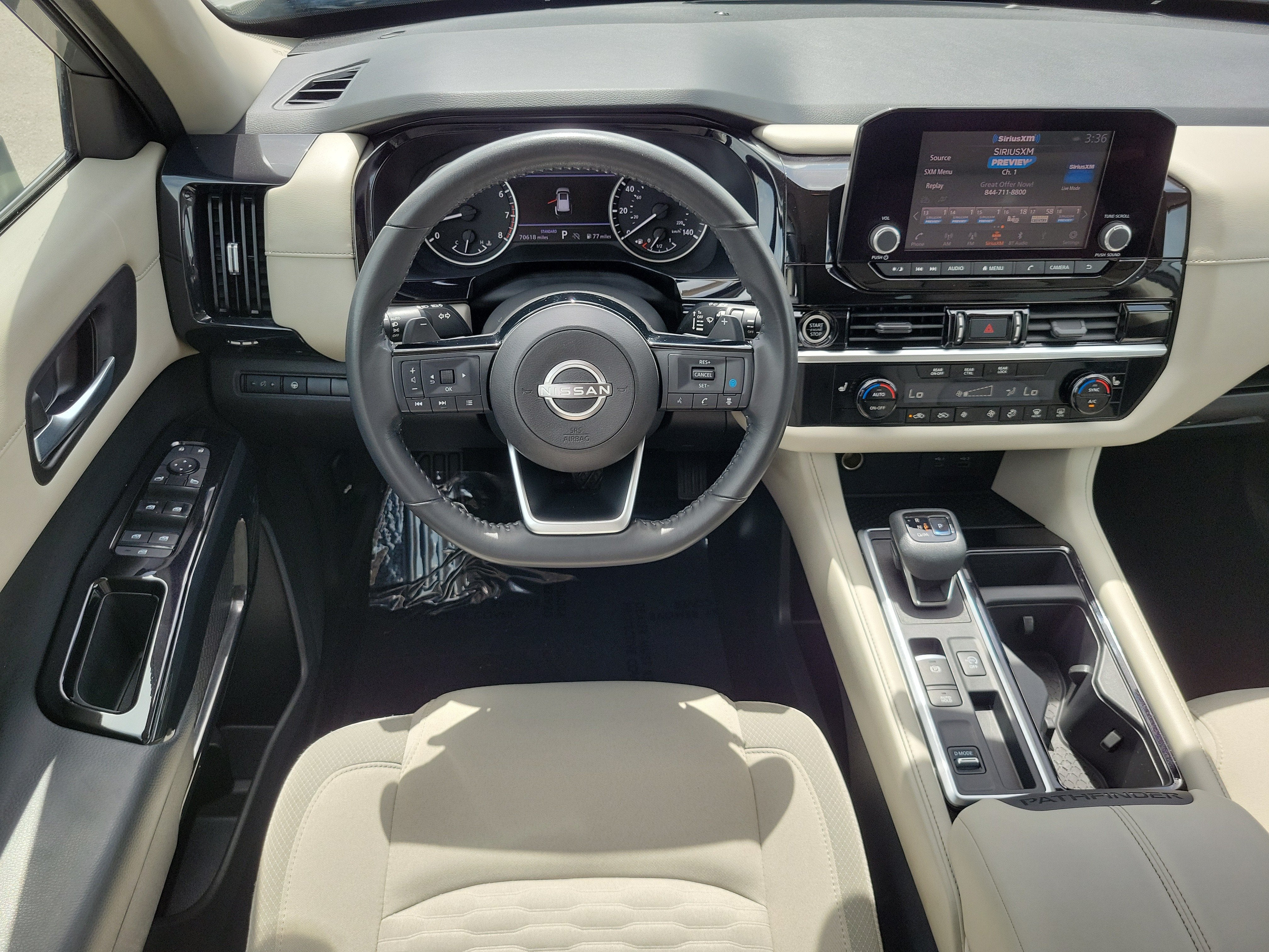 2022 Nissan Pathfinder SV