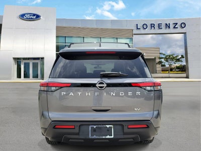 2022 Nissan Pathfinder SV