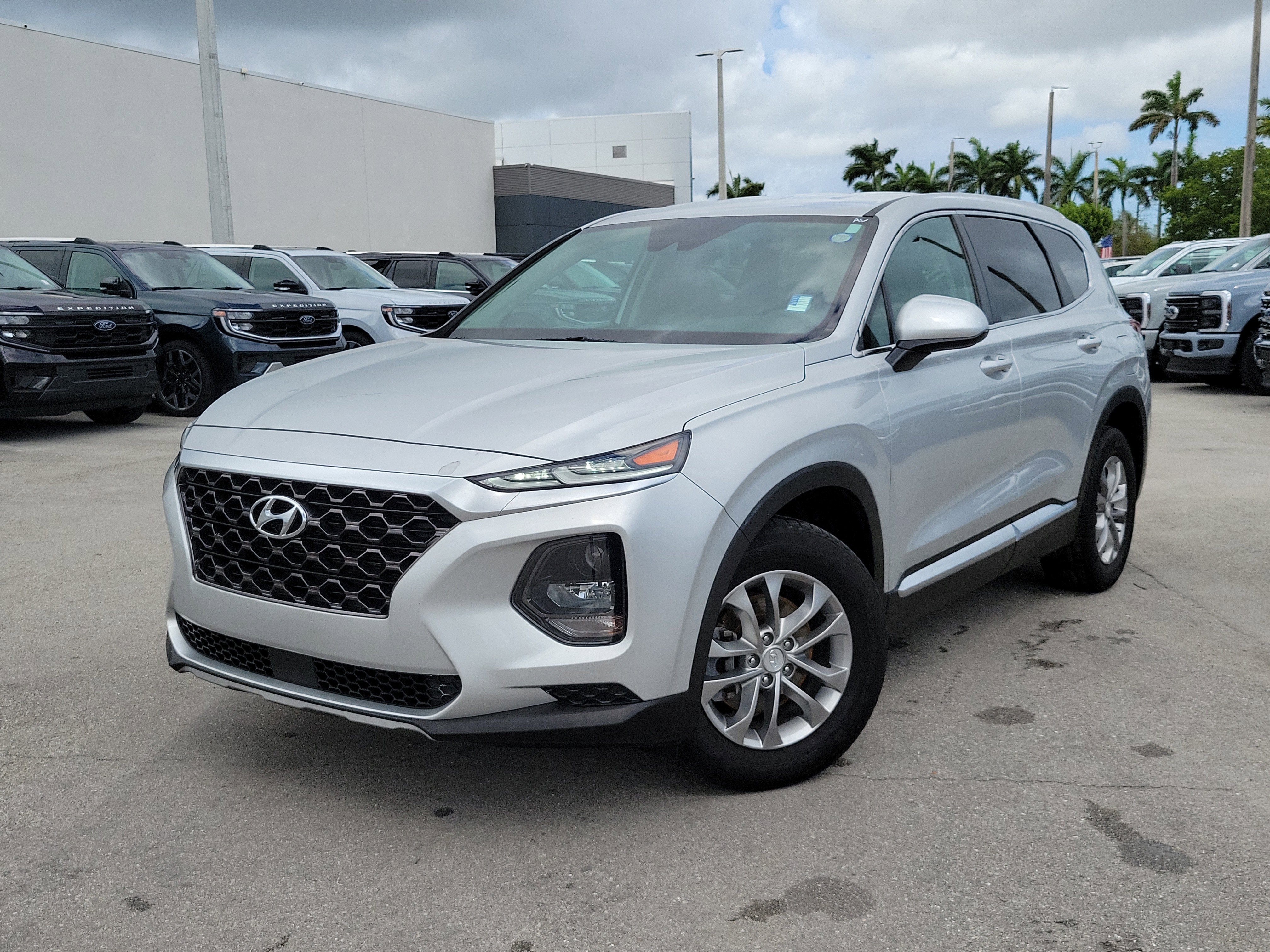 2020 Hyundai Santa Fe SE