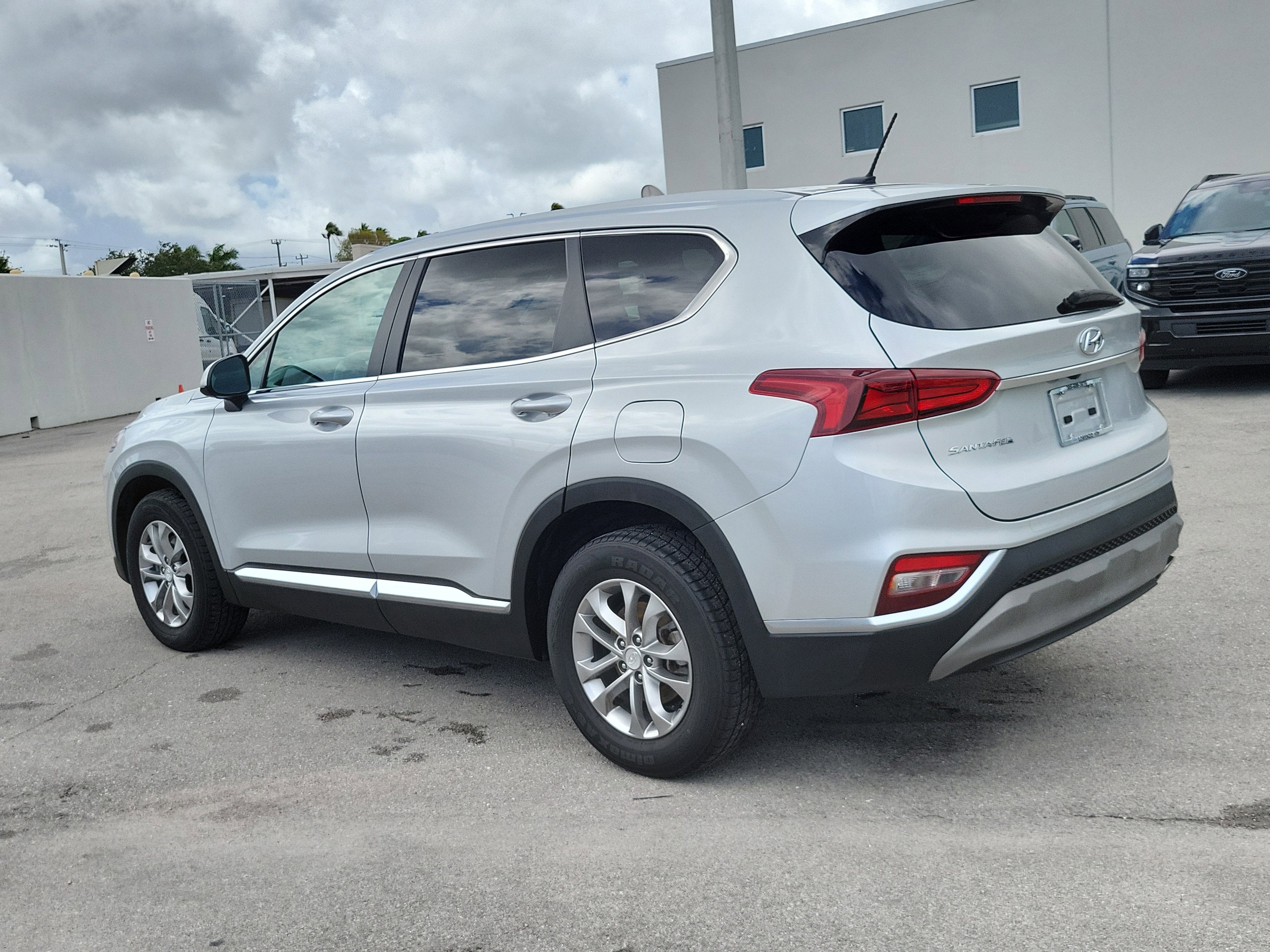 2020 Hyundai Santa Fe SE