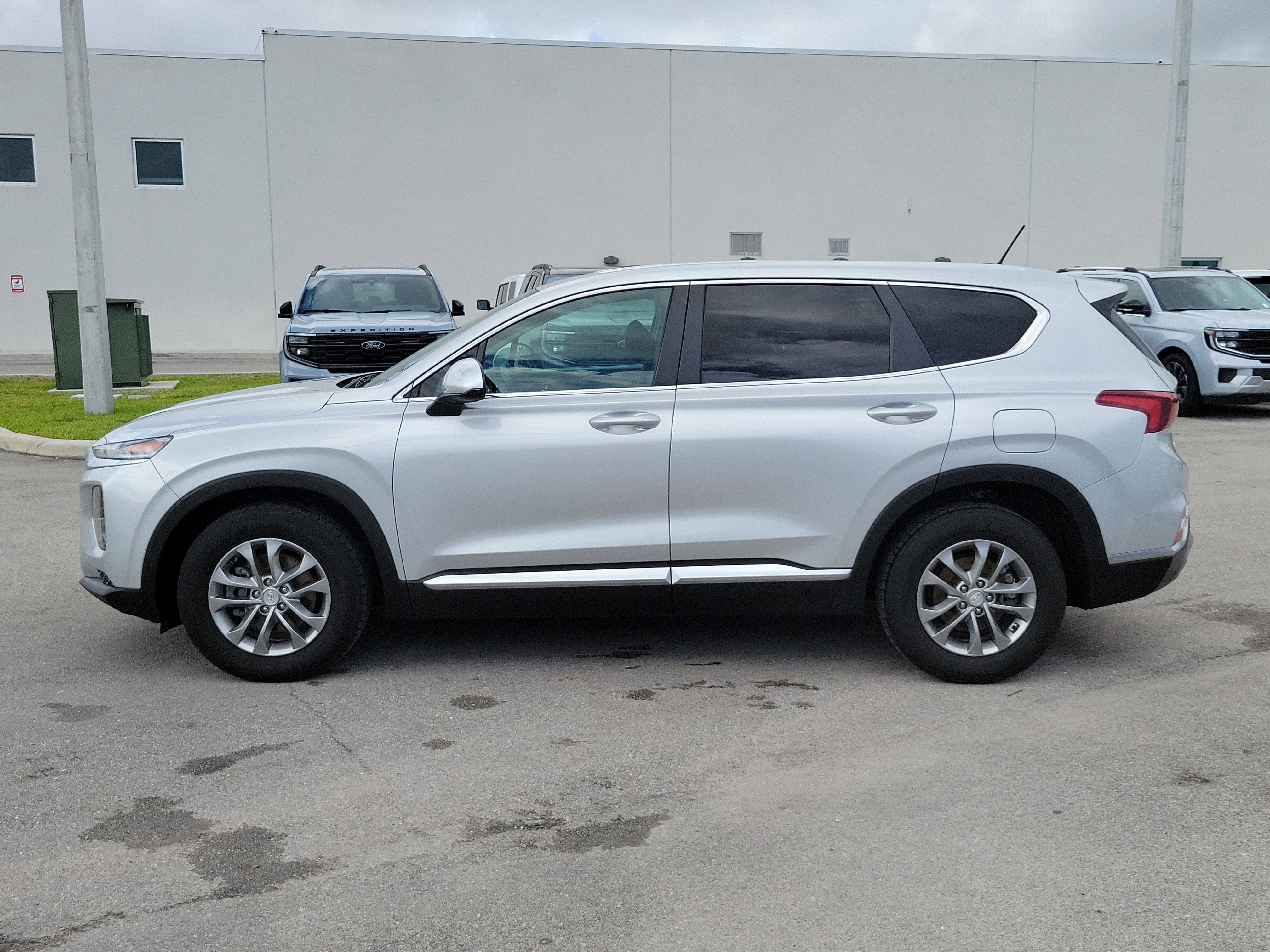 2020 Hyundai Santa Fe SE