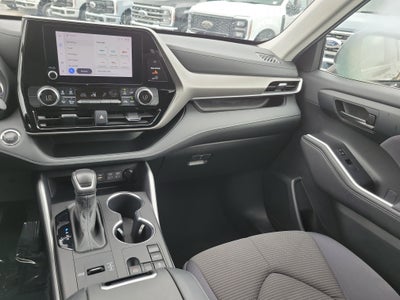 2023 Toyota Highlander LE