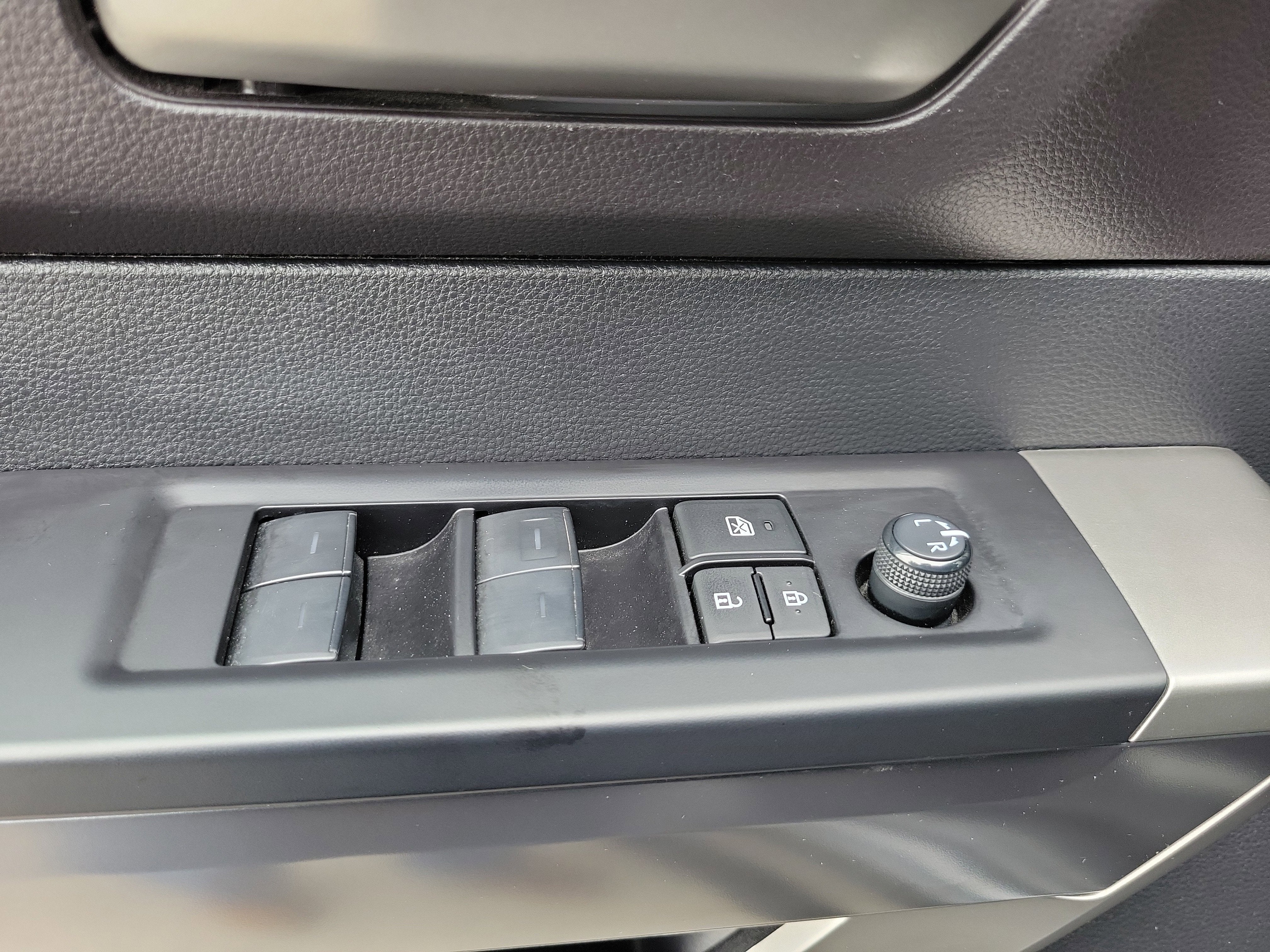2023 Toyota Tundra 2WD SR5