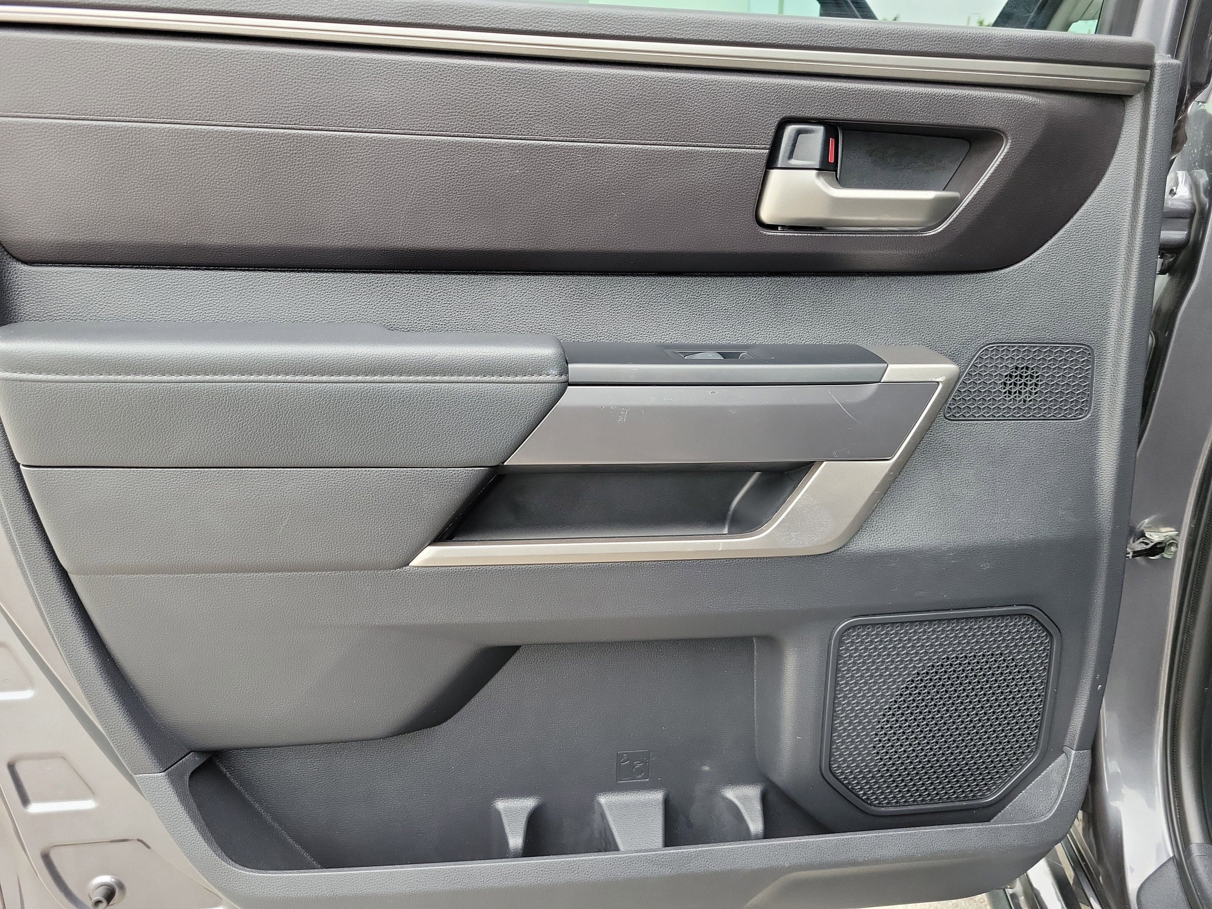 2023 Toyota Tundra 2WD SR5