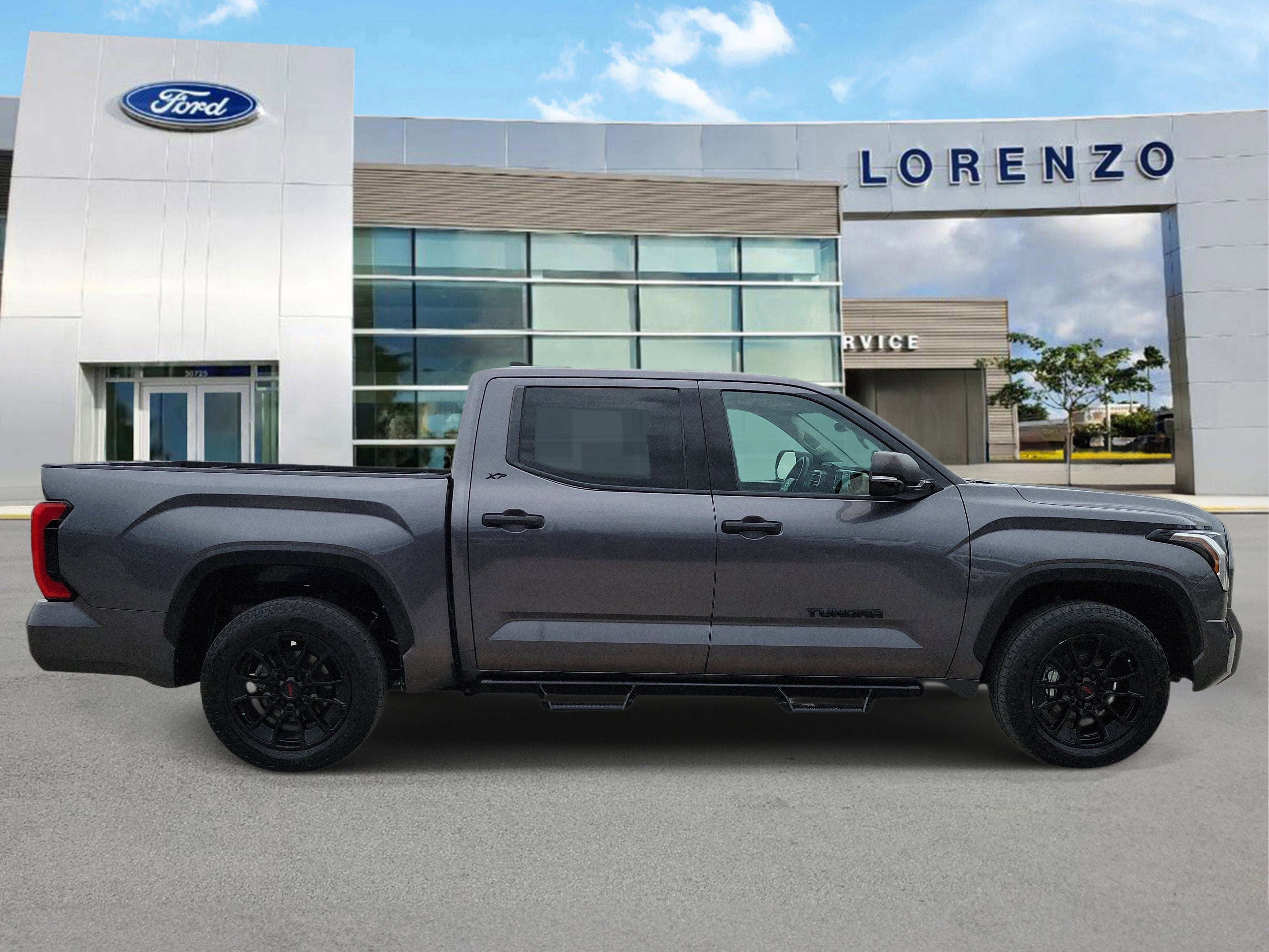 2023 Toyota Tundra 2WD SR5
