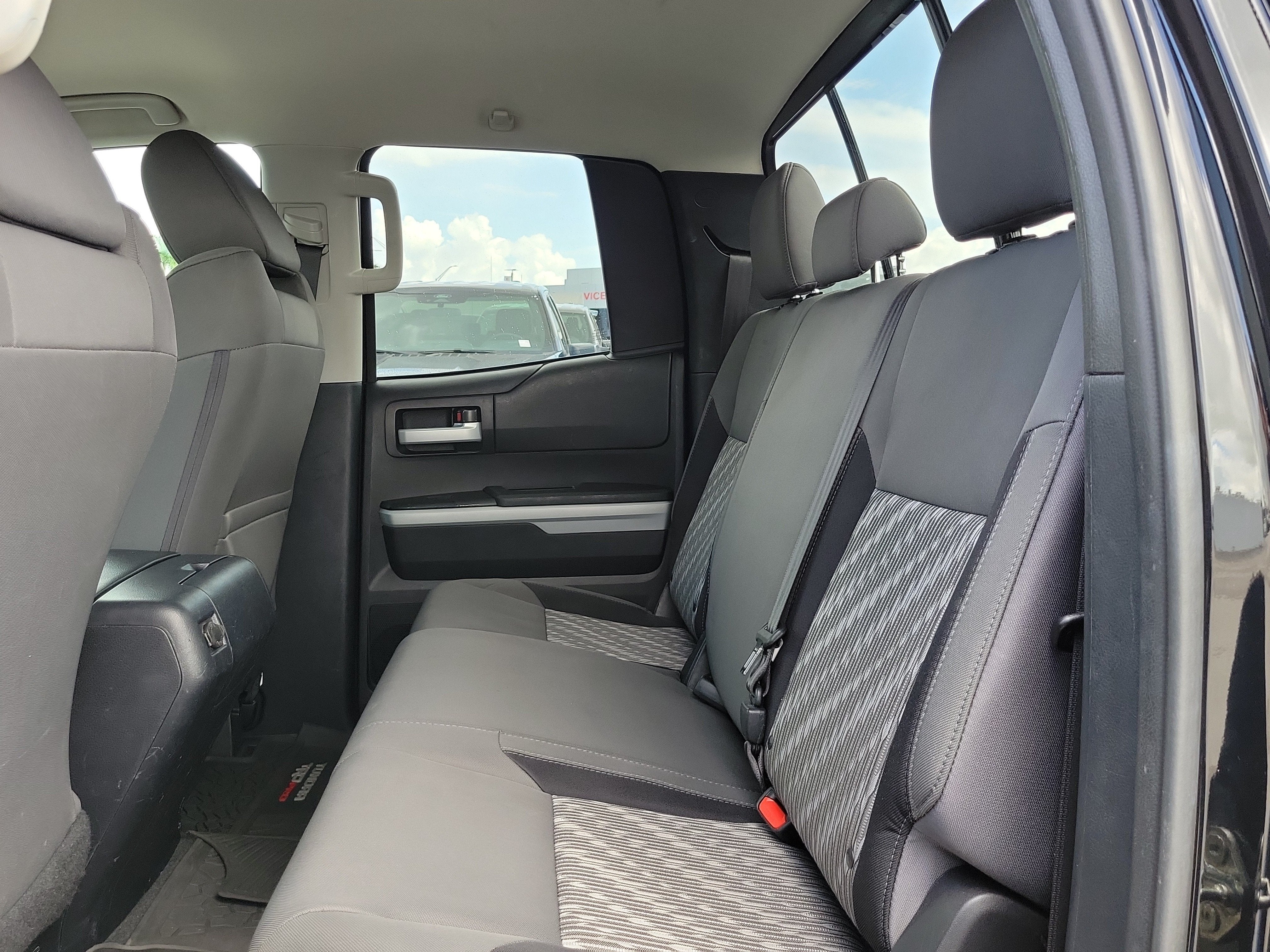 2020 Toyota Tundra 4WD SR5