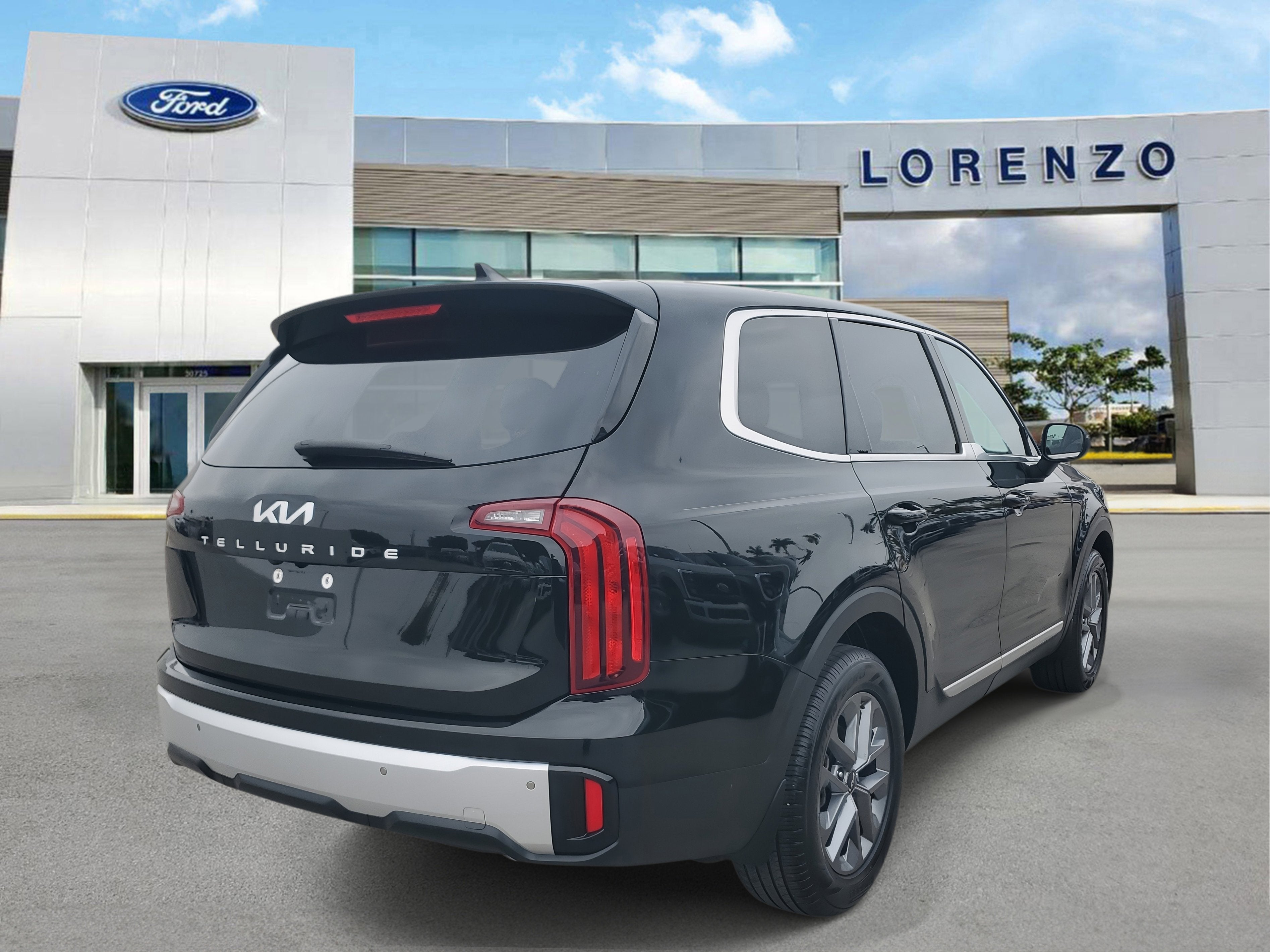2024 Kia Telluride LX