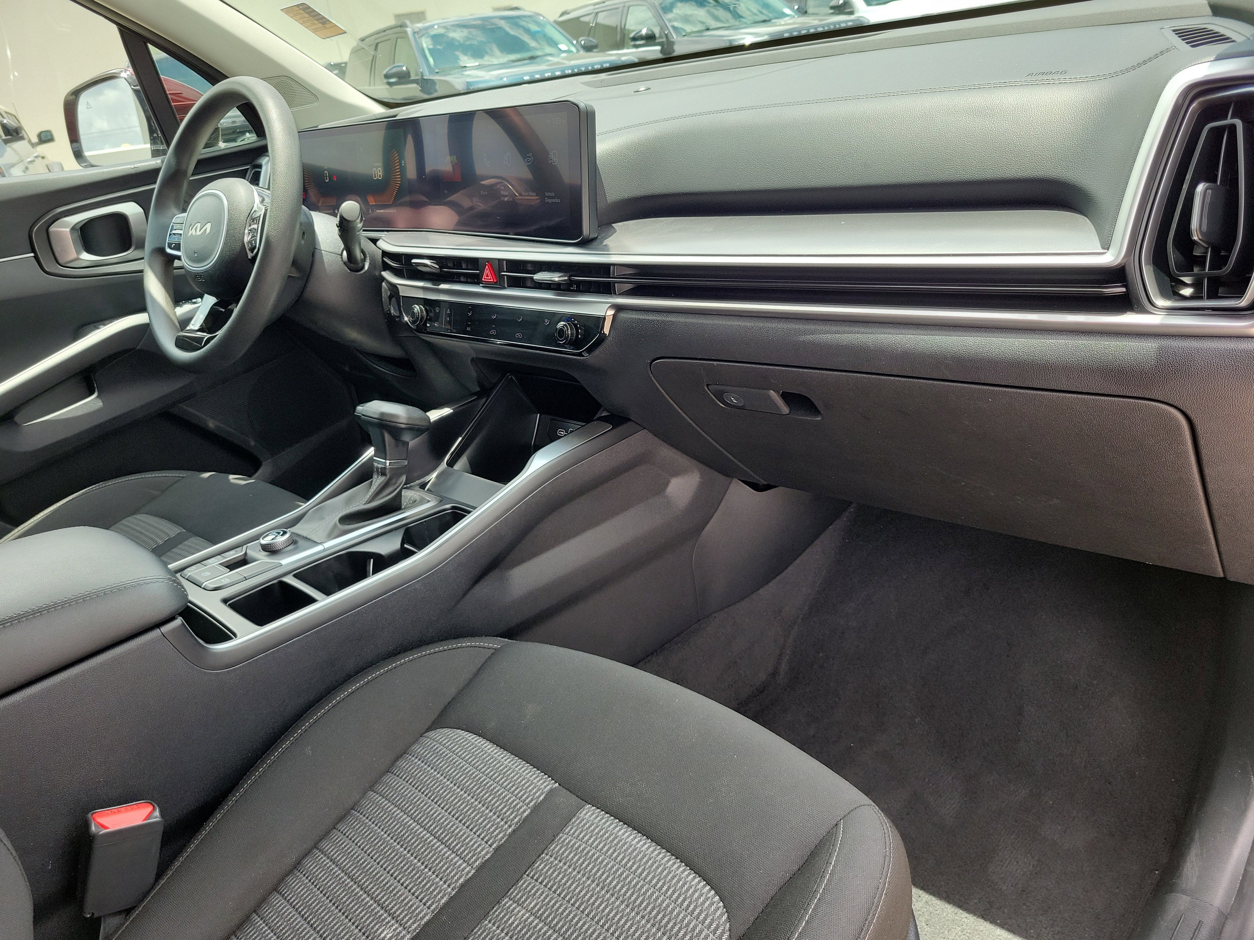 2024 Kia Sorento LX