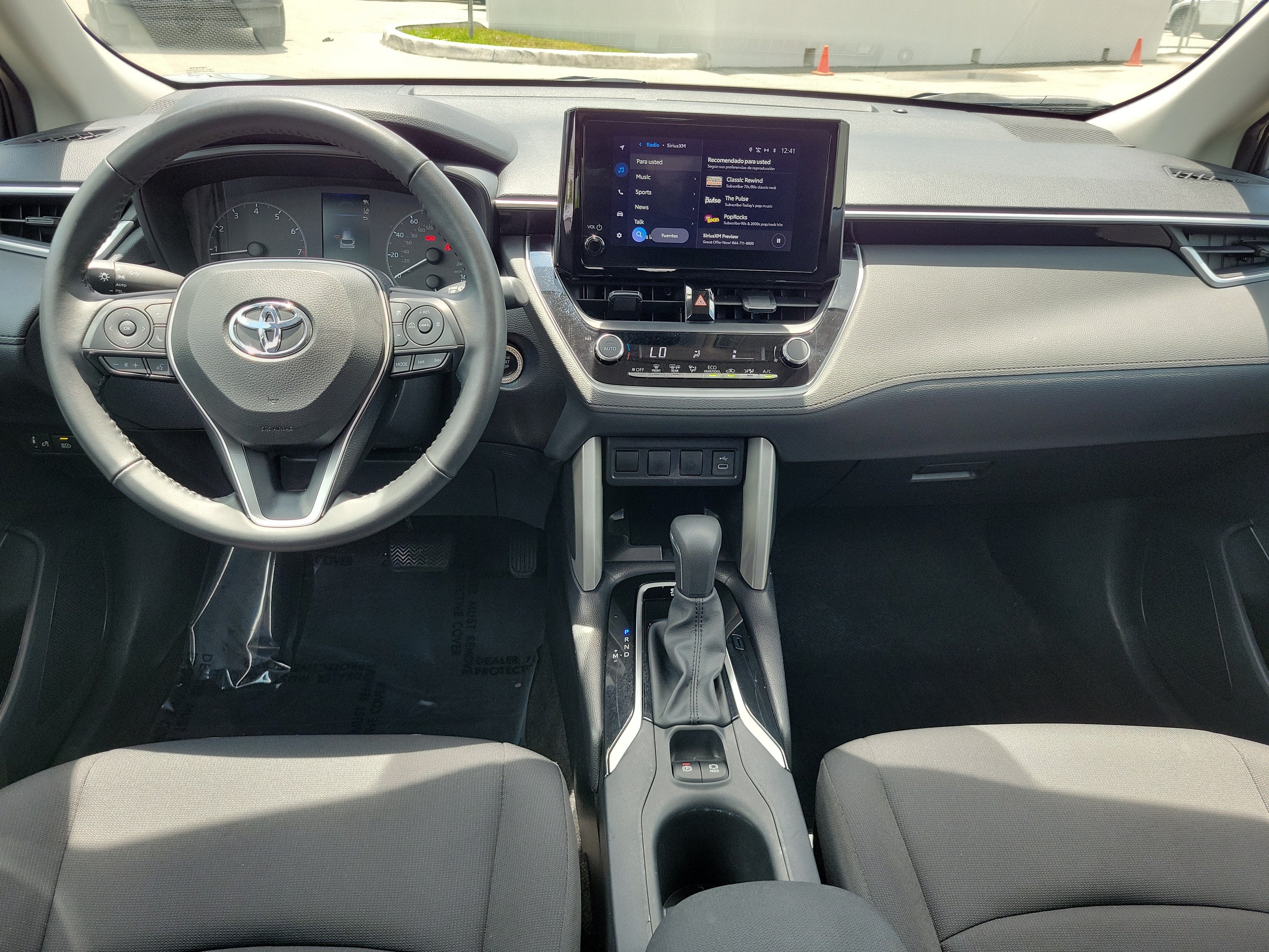 2024 Toyota Corolla Cross LE