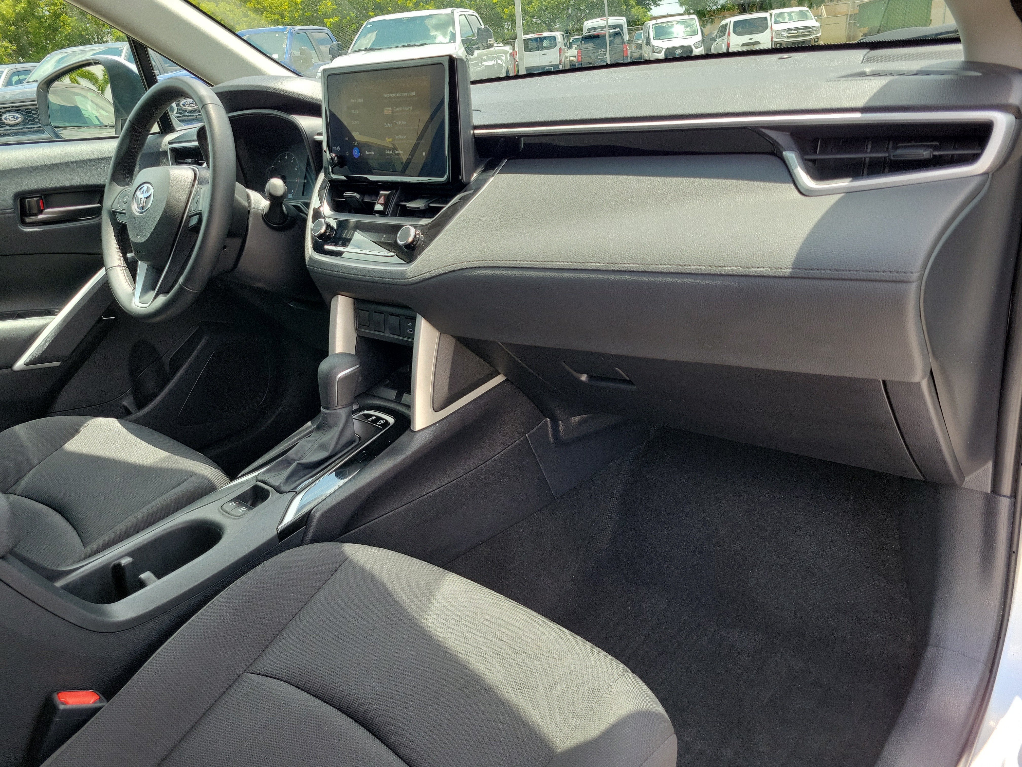 2024 Toyota Corolla Cross LE