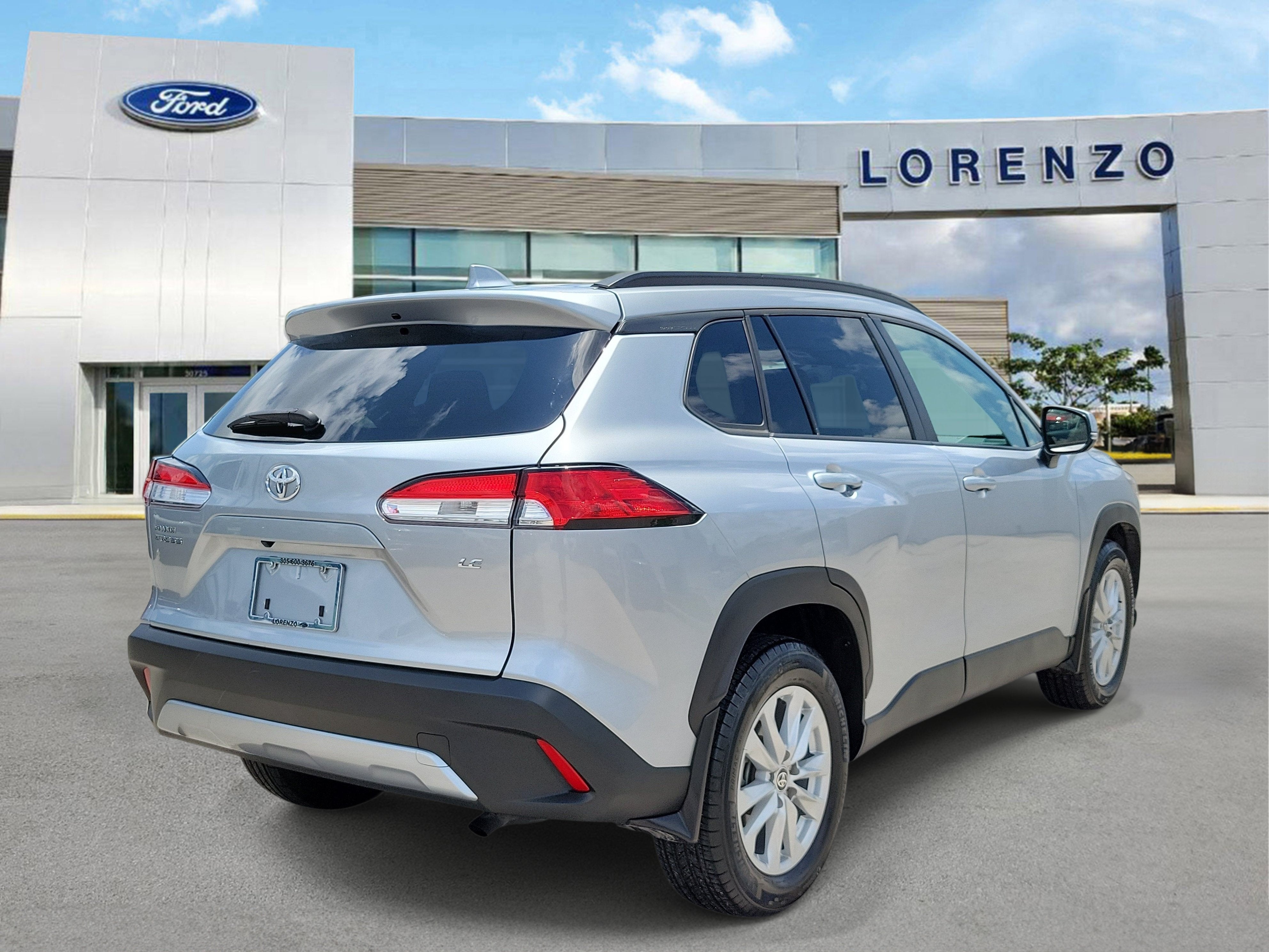 2024 Toyota Corolla Cross LE