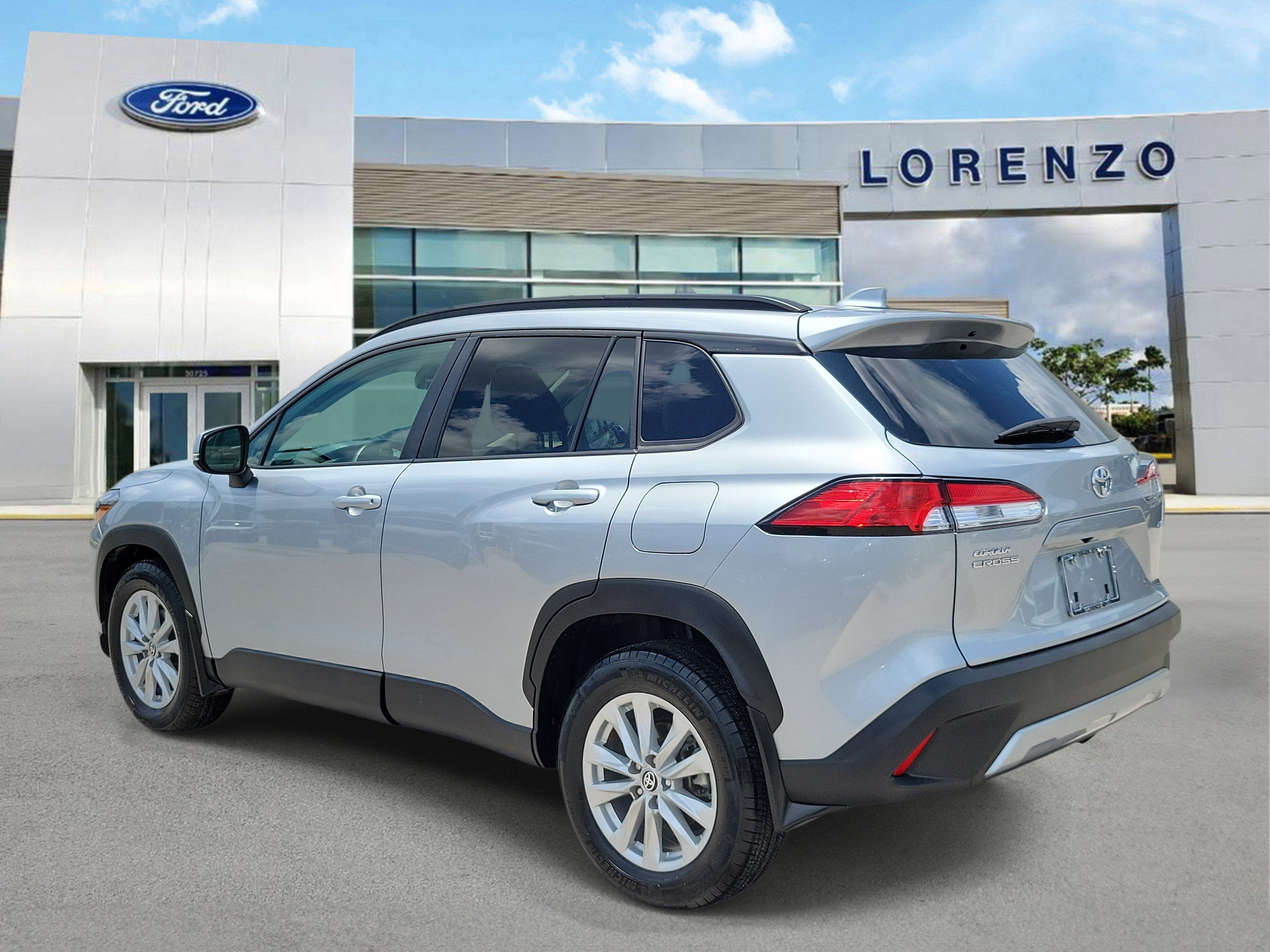 2024 Toyota Corolla Cross LE