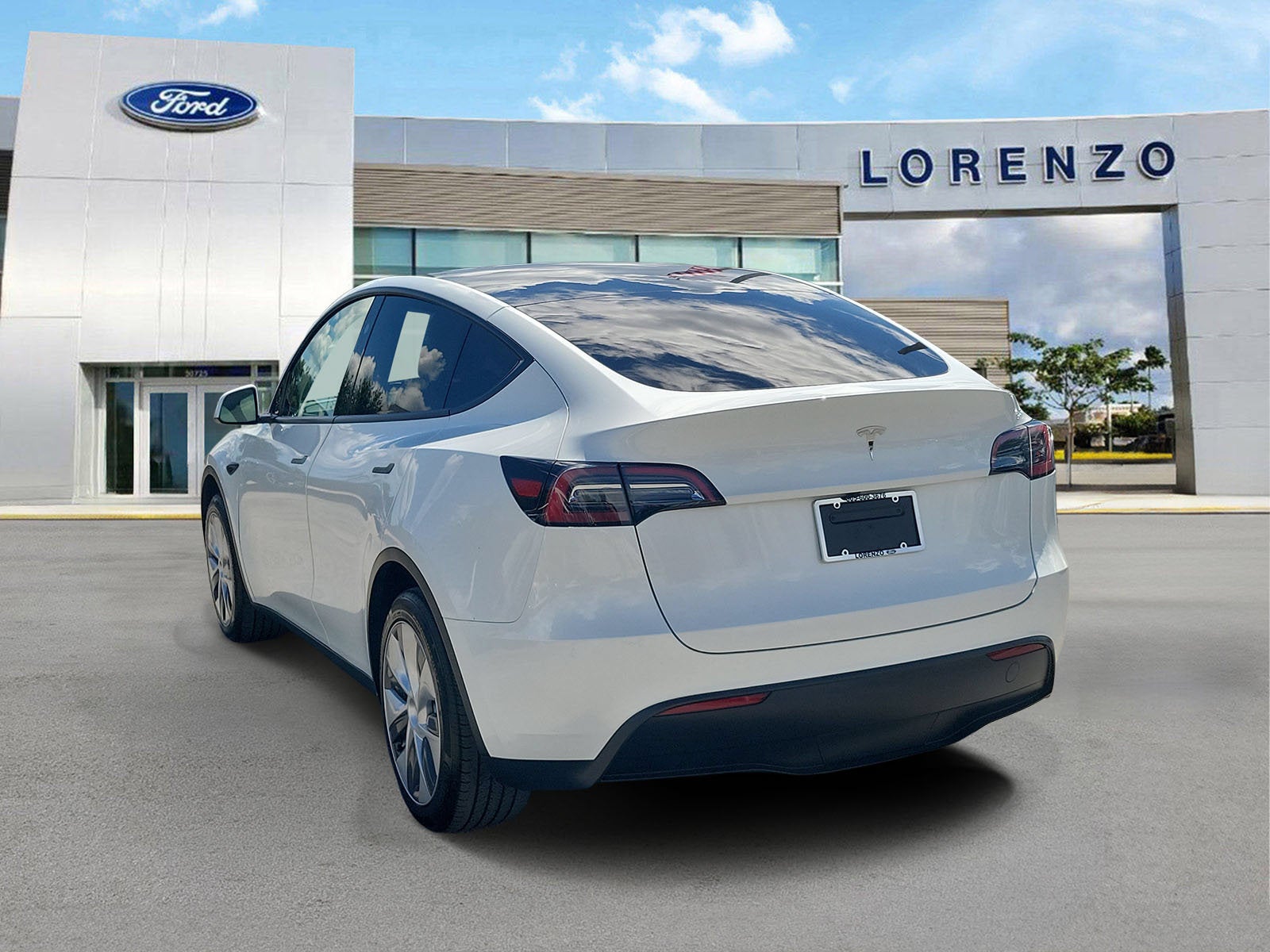 2024 Tesla Model Y Long Range