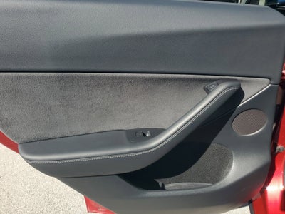 2024 Tesla Model Y Performance