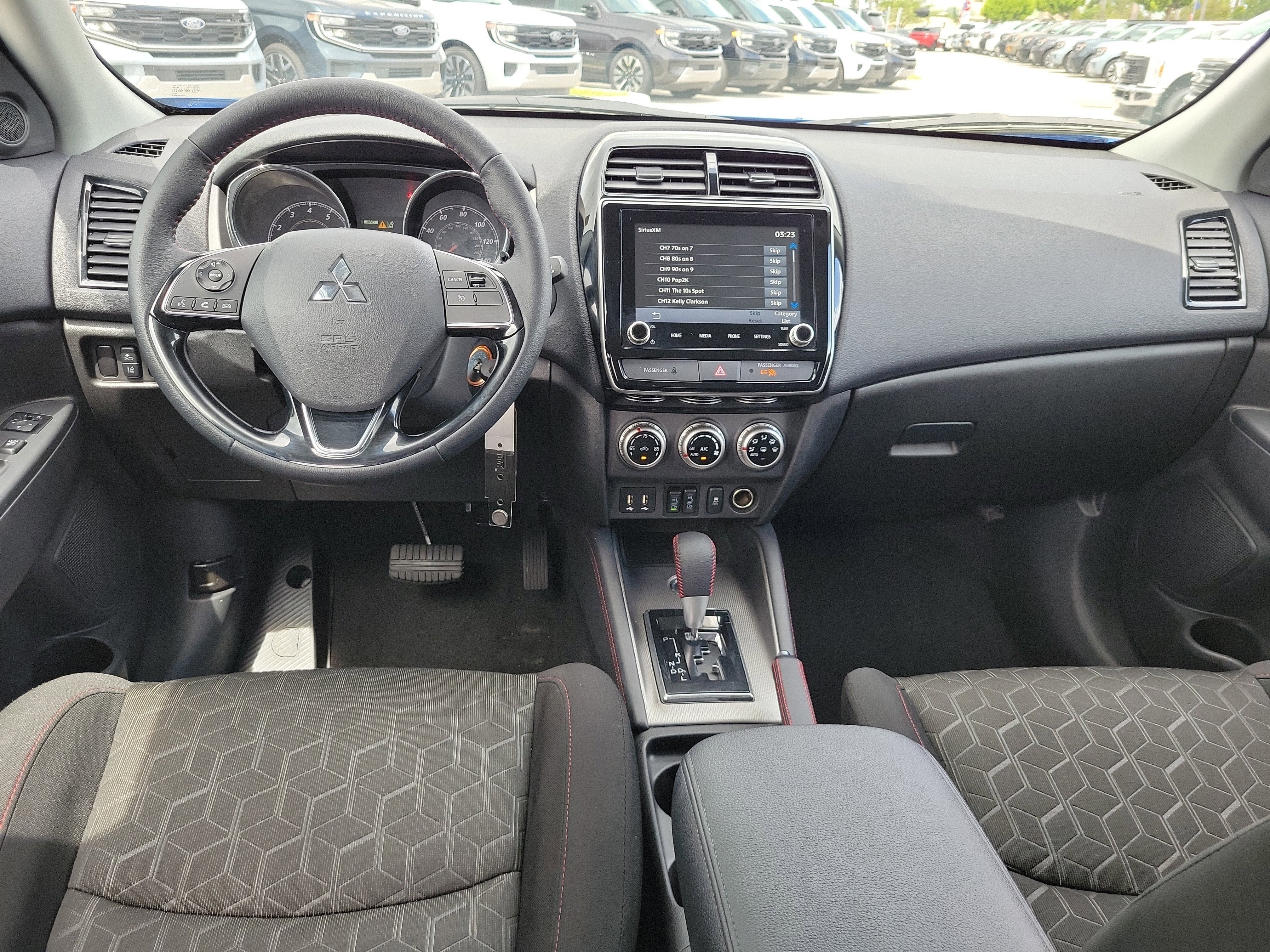 2025 Mitsubishi Outlander Sport LE