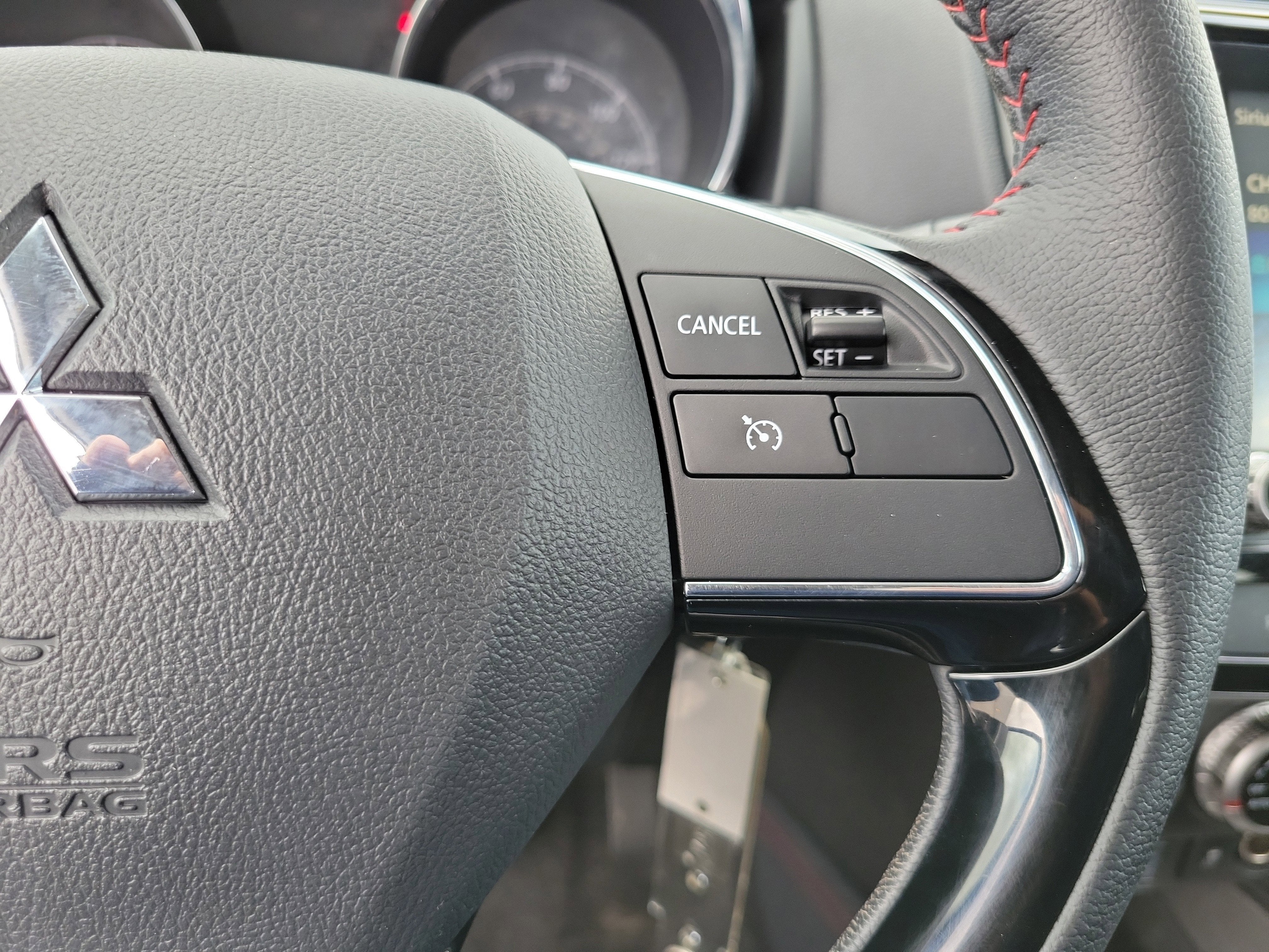 2025 Mitsubishi Outlander Sport LE