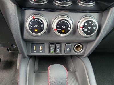 2025 Mitsubishi Outlander Sport LE