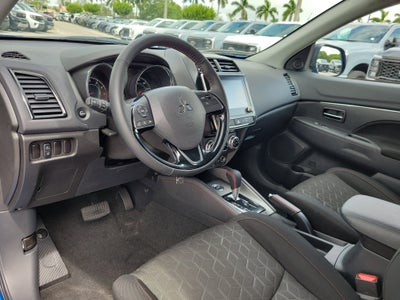 2025 Mitsubishi Outlander Sport LE