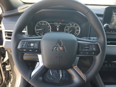 2022 Mitsubishi Outlander Black Edition