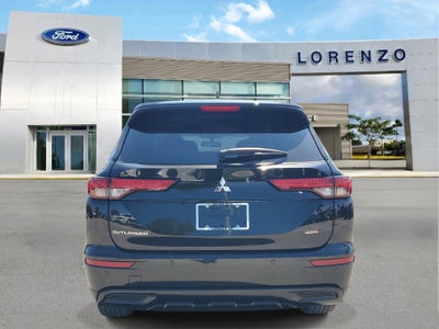 2022 Mitsubishi Outlander Black Edition