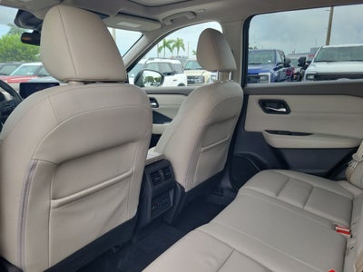 2022 Nissan Rogue SL